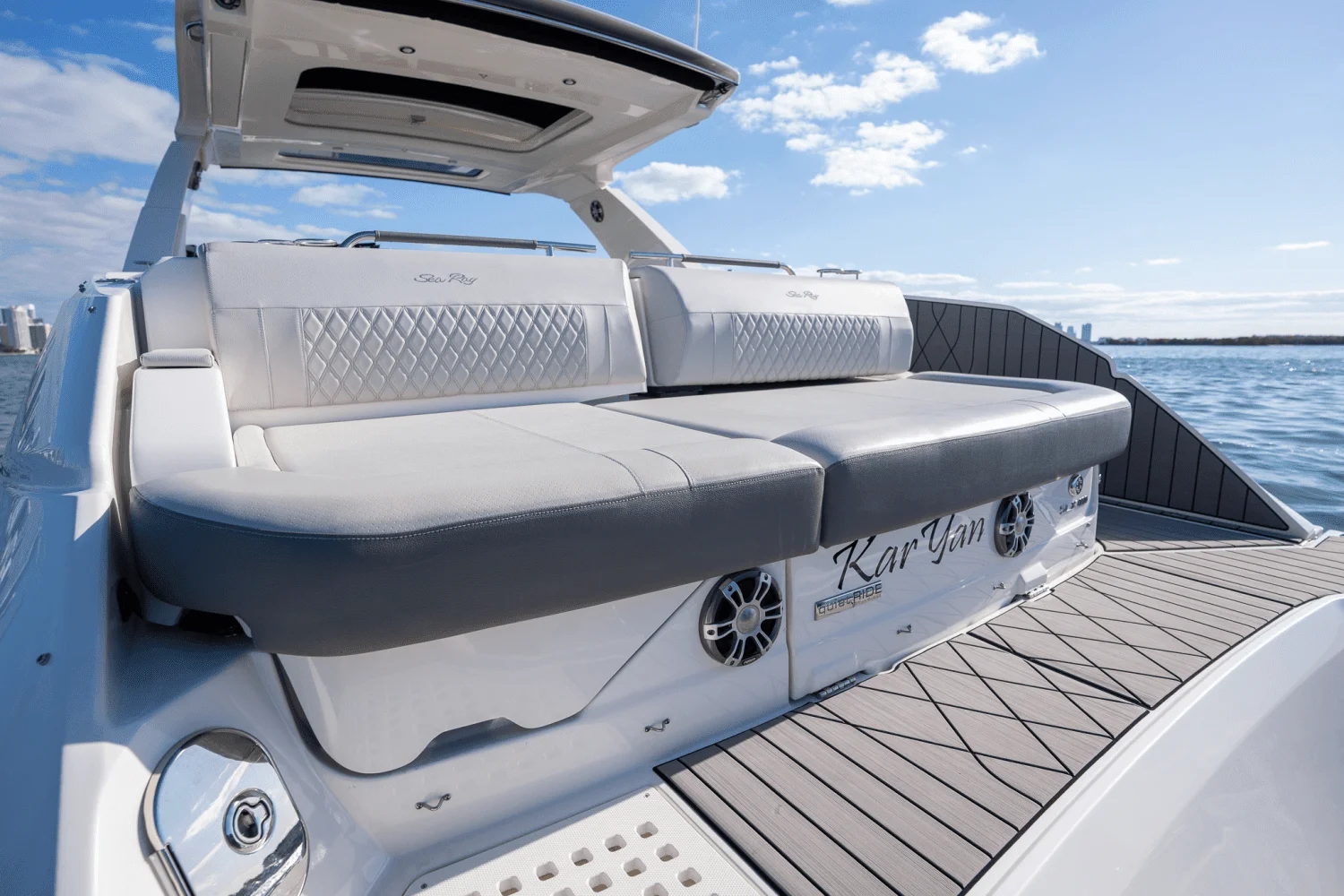 2023 Sea Ray 400 SLX OB Image Thumbnail #33