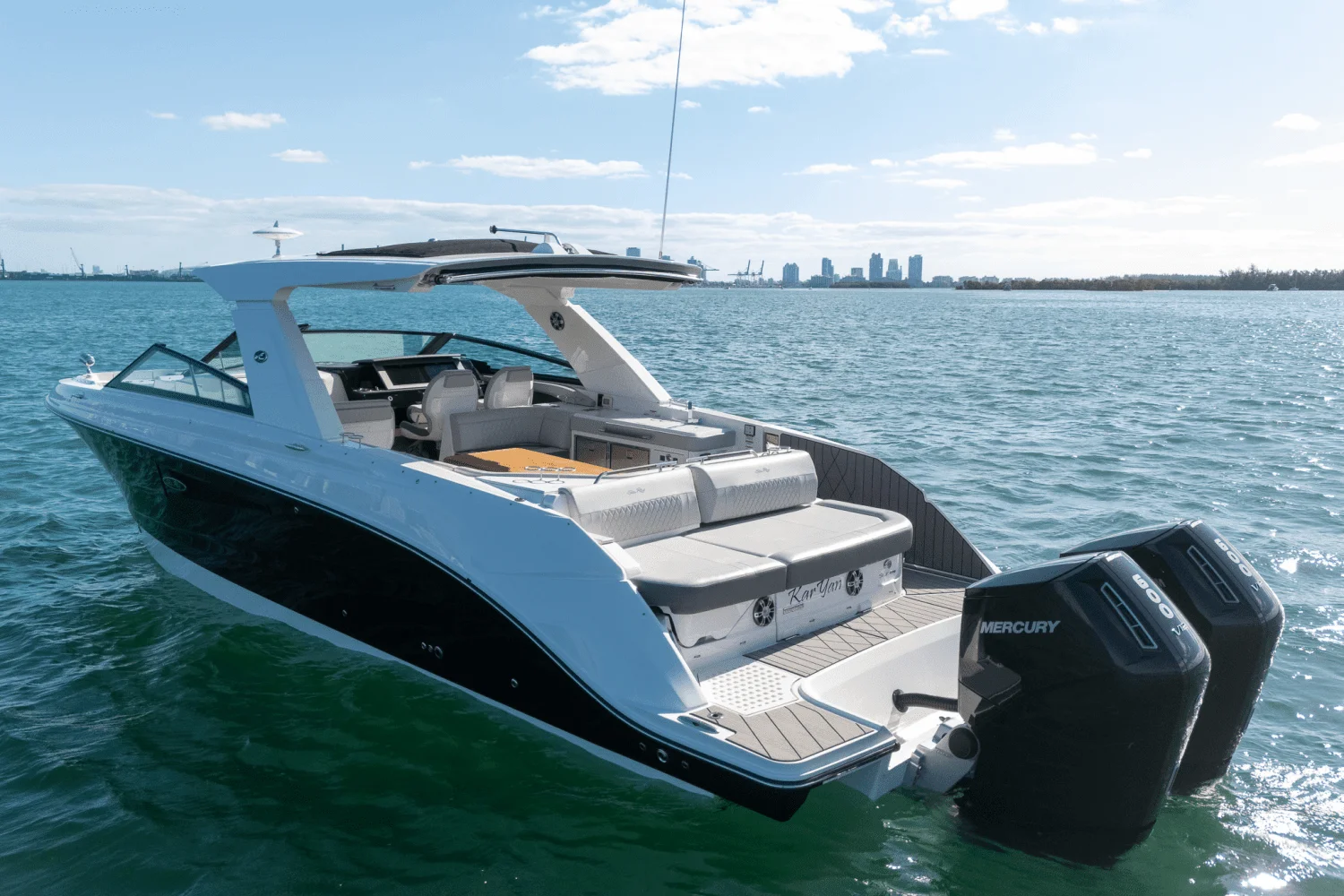 2023 Sea Ray 400 SLX OB Image Thumbnail #5