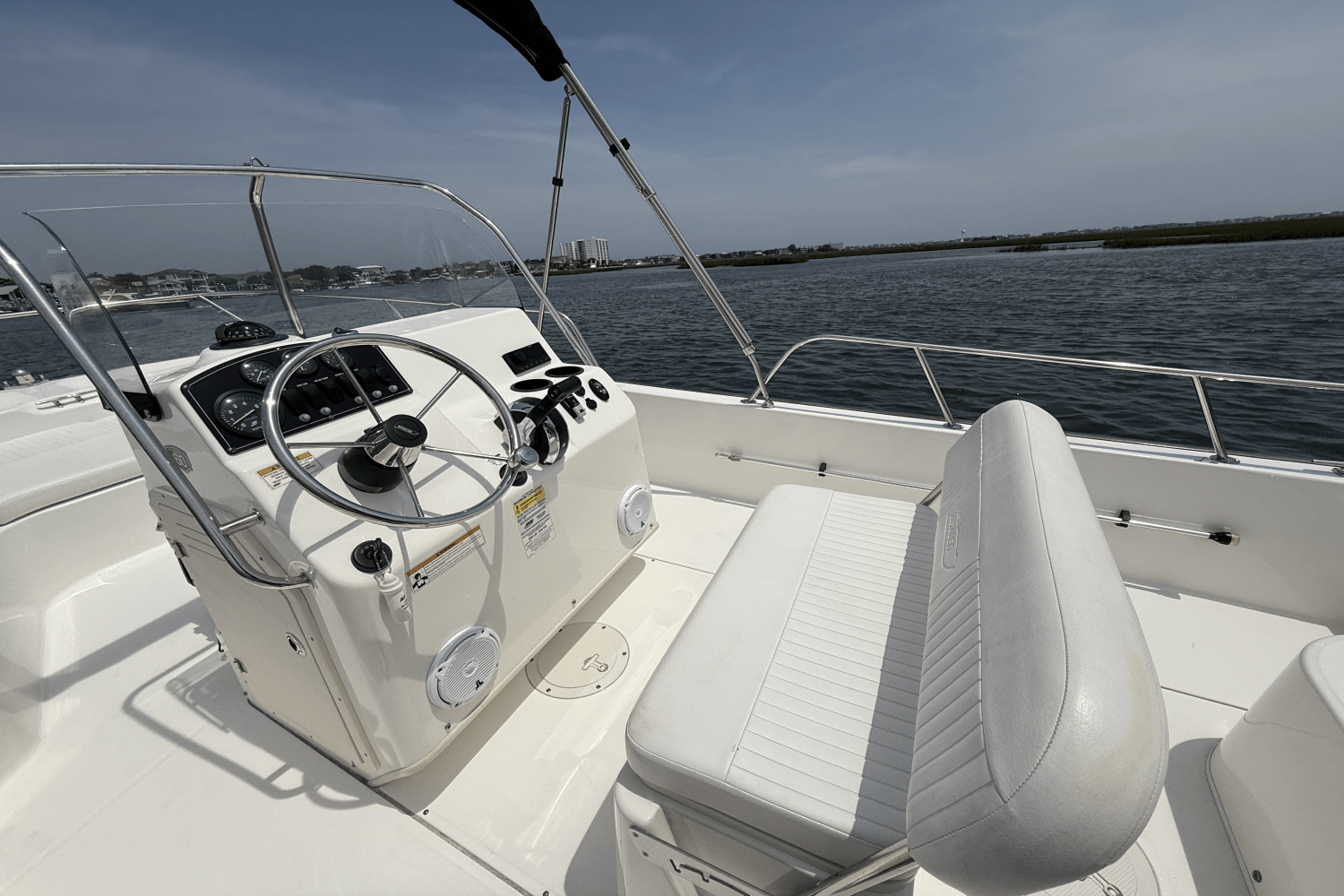 2018 Boston Whaler 190 Montauk Image Thumbnail #8