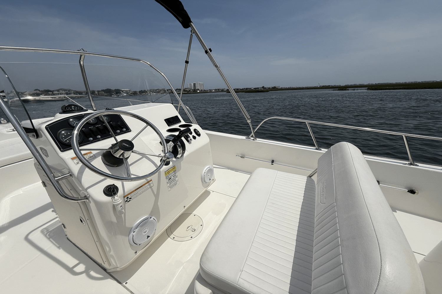 2018 Boston Whaler 190 Montauk Image Thumbnail #9