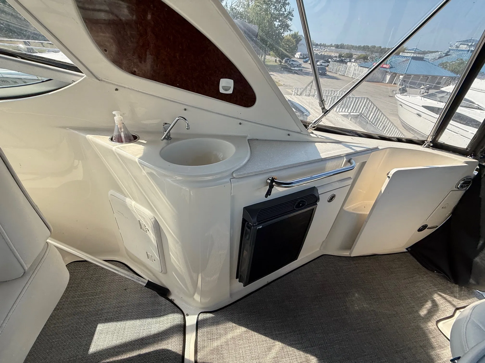 2008 Bayliner 320SB Image Thumbnail #9