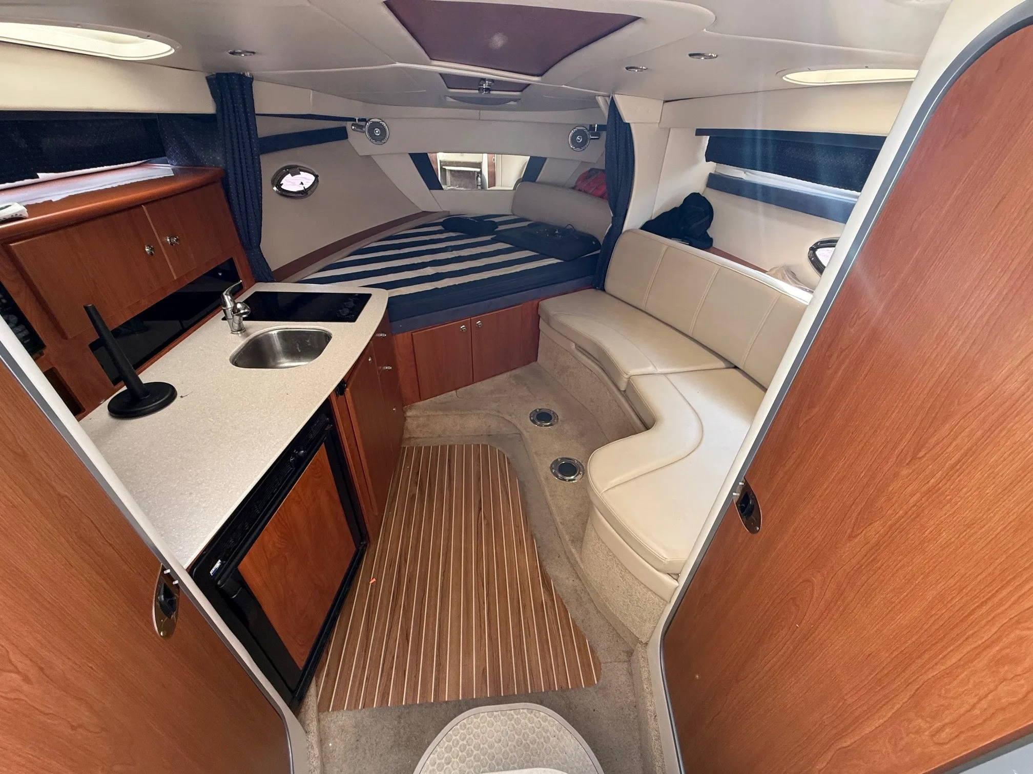 2008 Bayliner 320SB Image Thumbnail #13