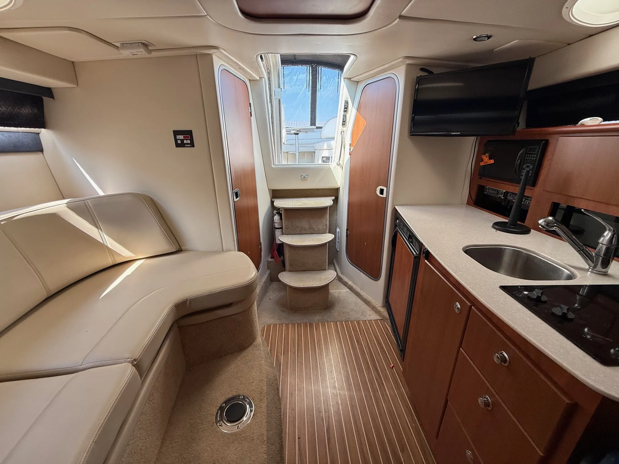 2008 Bayliner 320SB Image Thumbnail #18