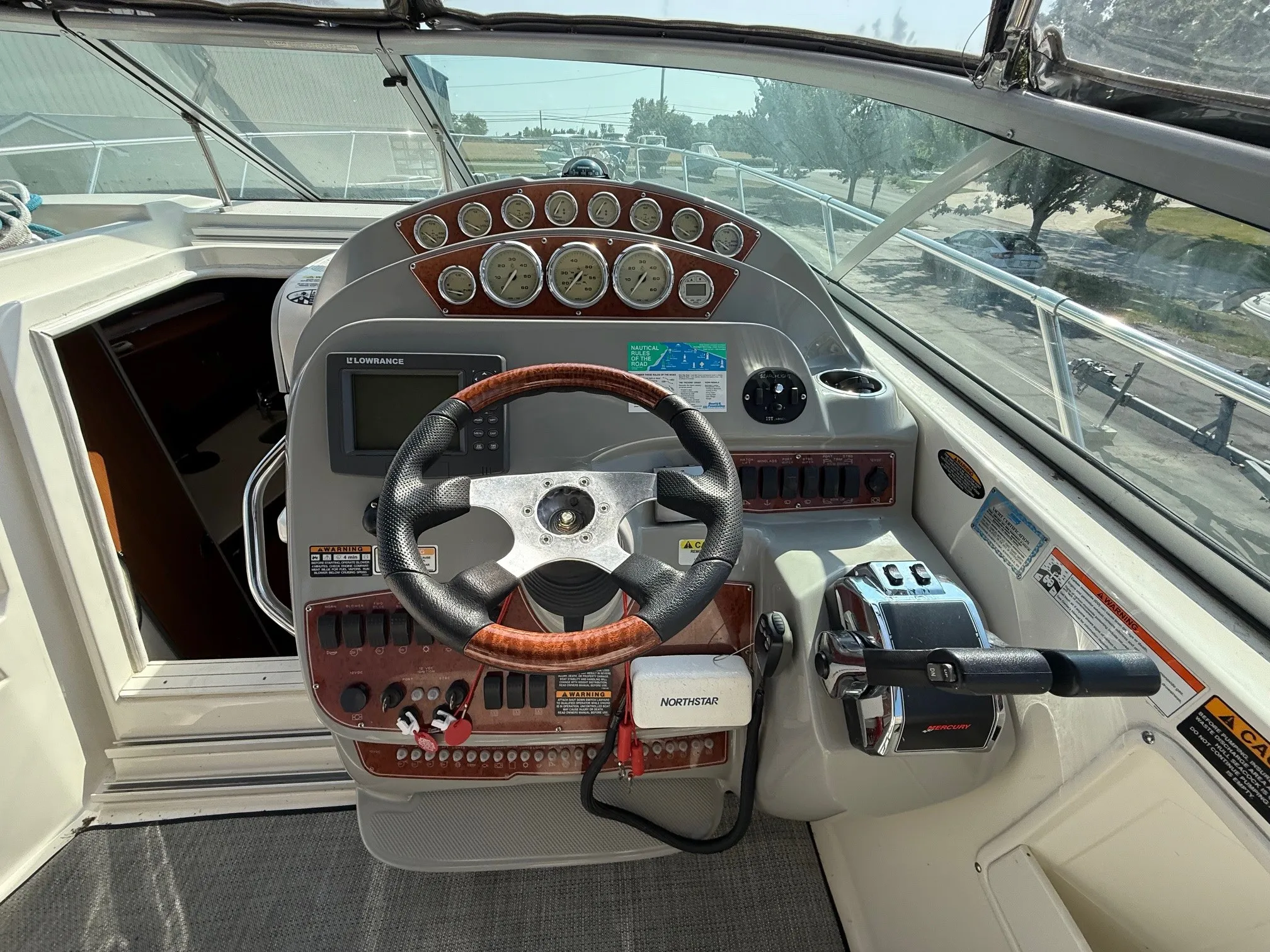 2008 Bayliner 320SB Image Thumbnail #12