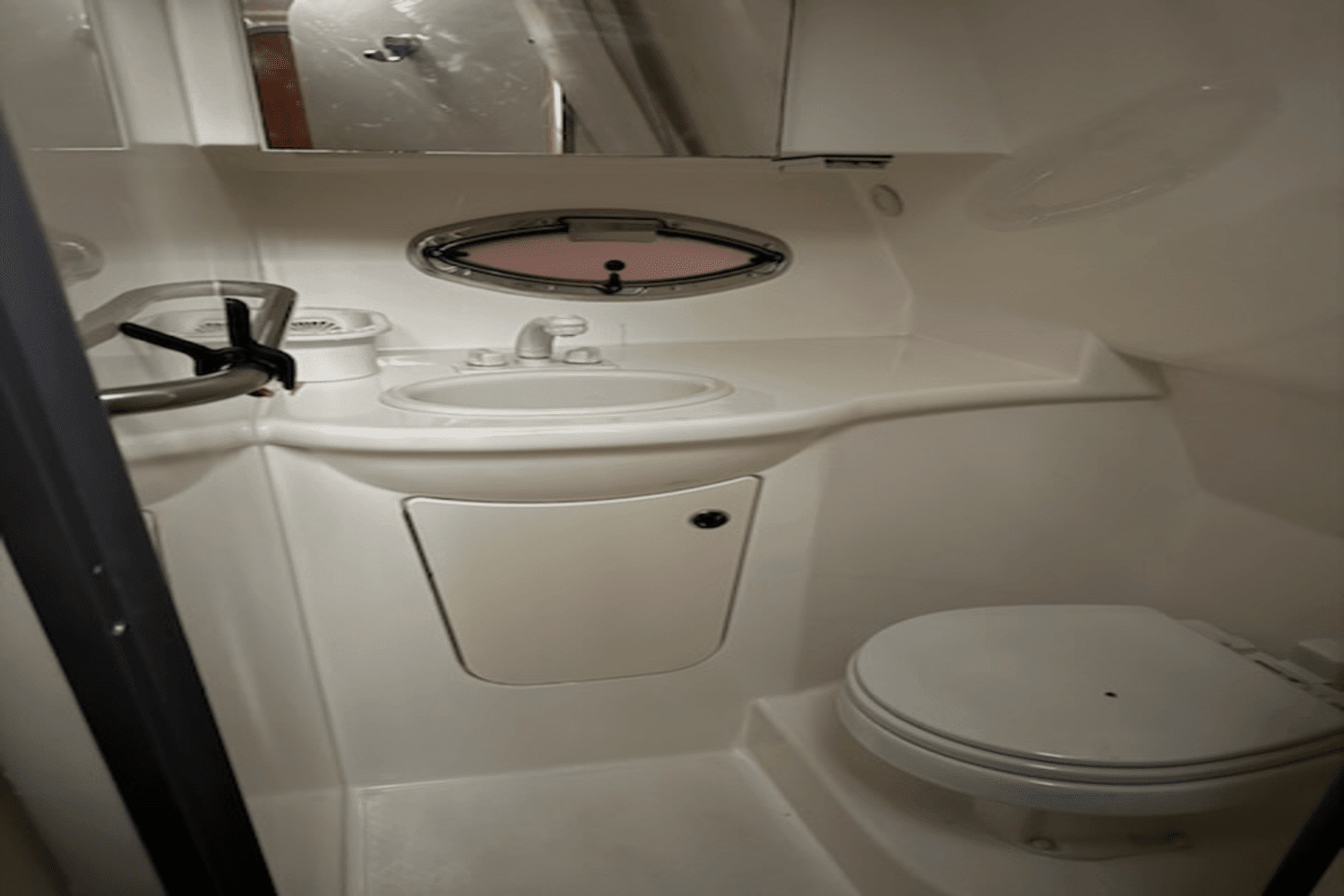 2008 Bayliner 320SB Image Thumbnail #12