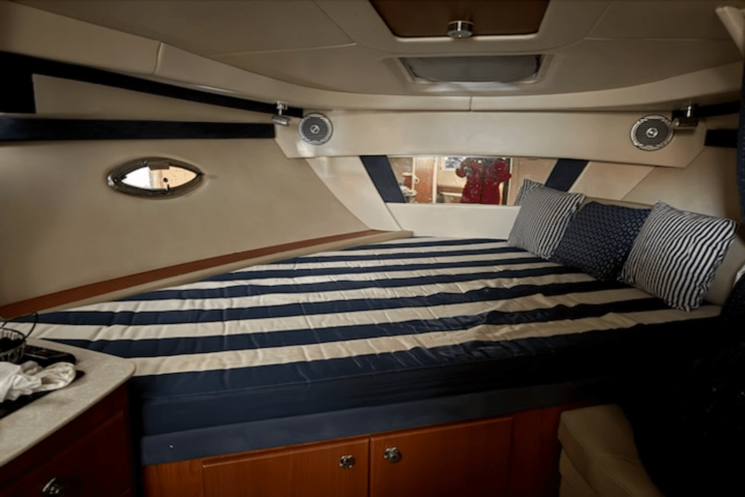 2008 Bayliner 320SB Image Thumbnail #19