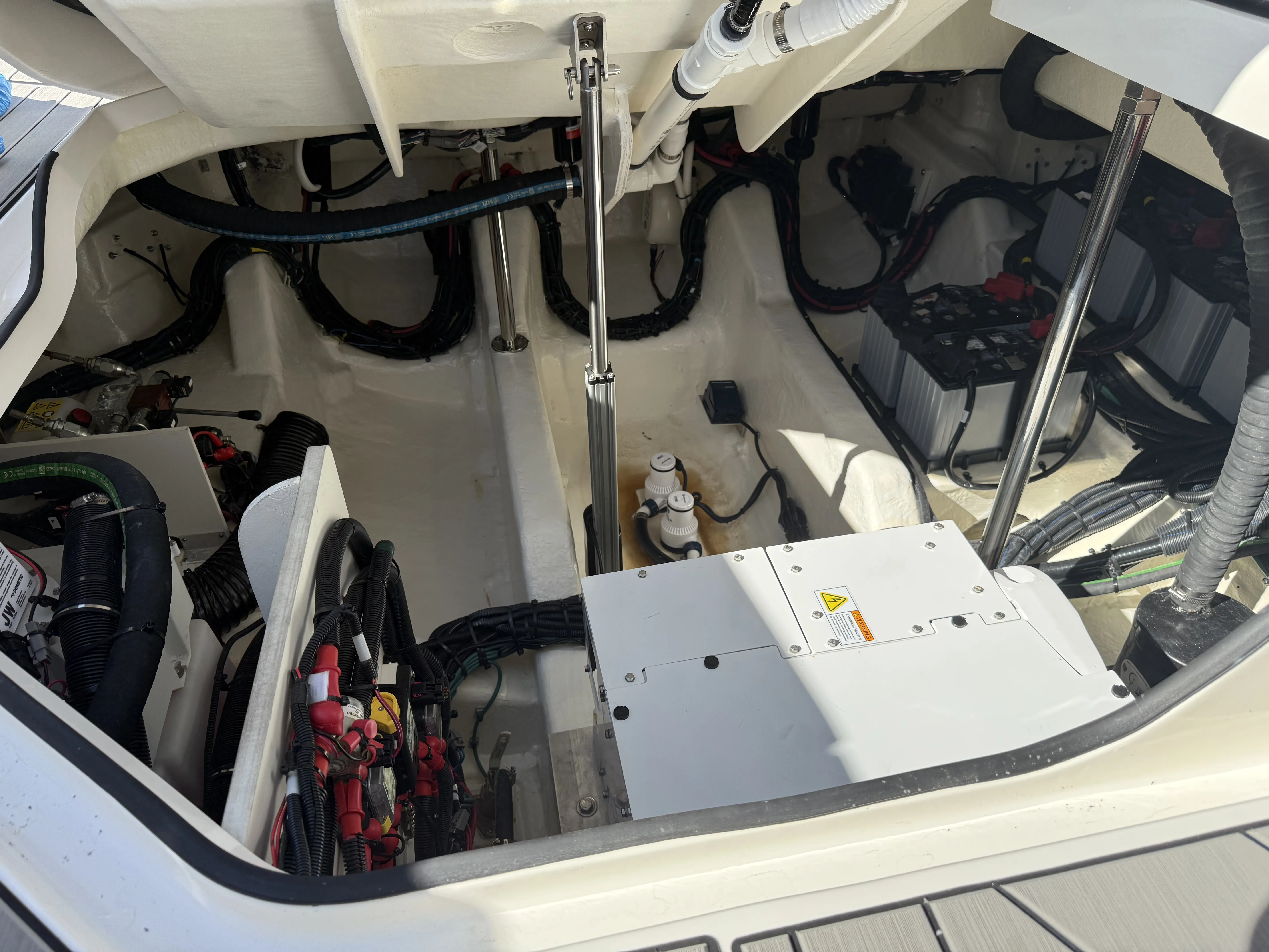 2026 Sea Ray SLX 400 Outboard Image Thumbnail #4