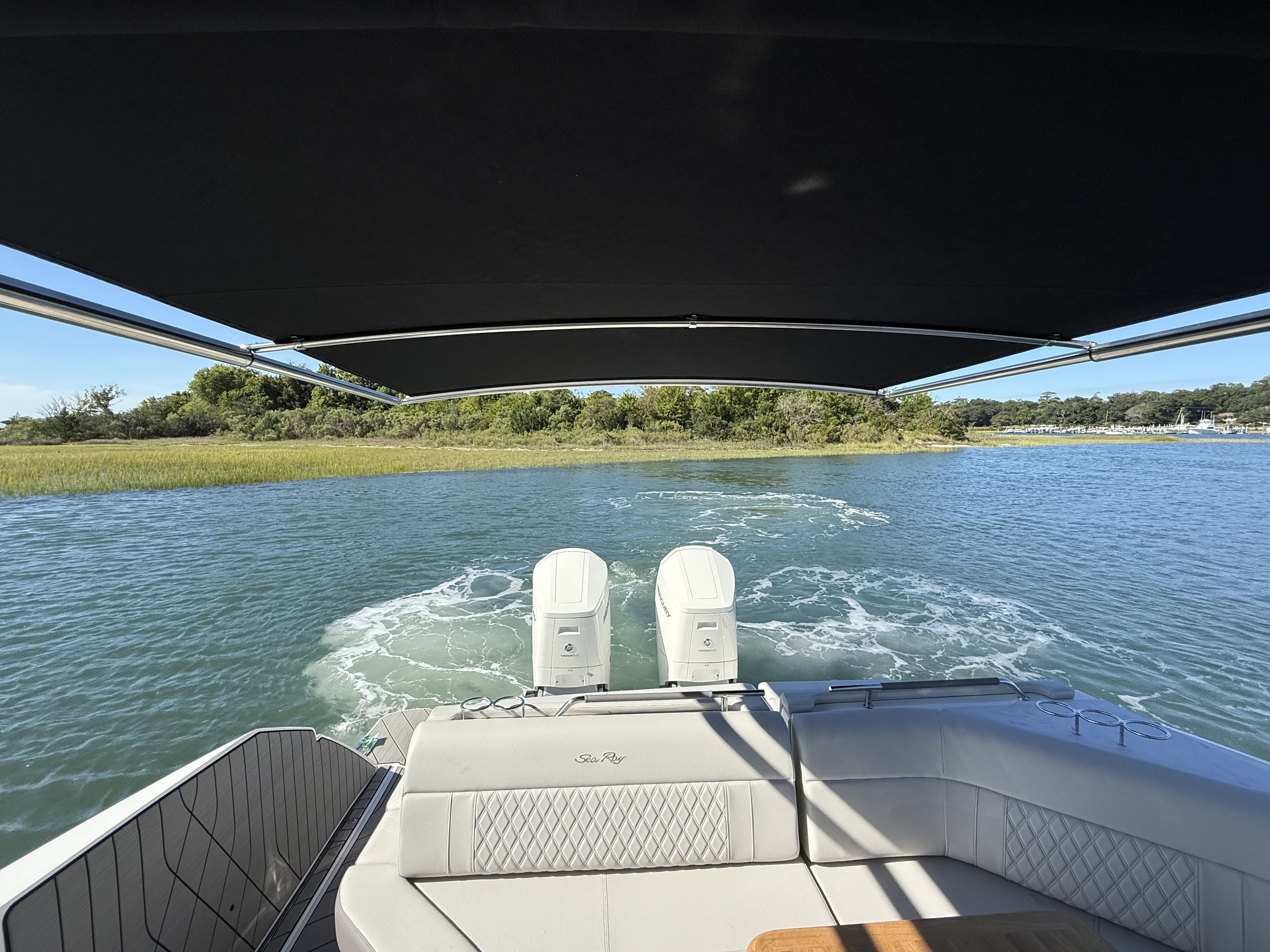 2026 Sea Ray SLX 400 Outboard Image Thumbnail #6