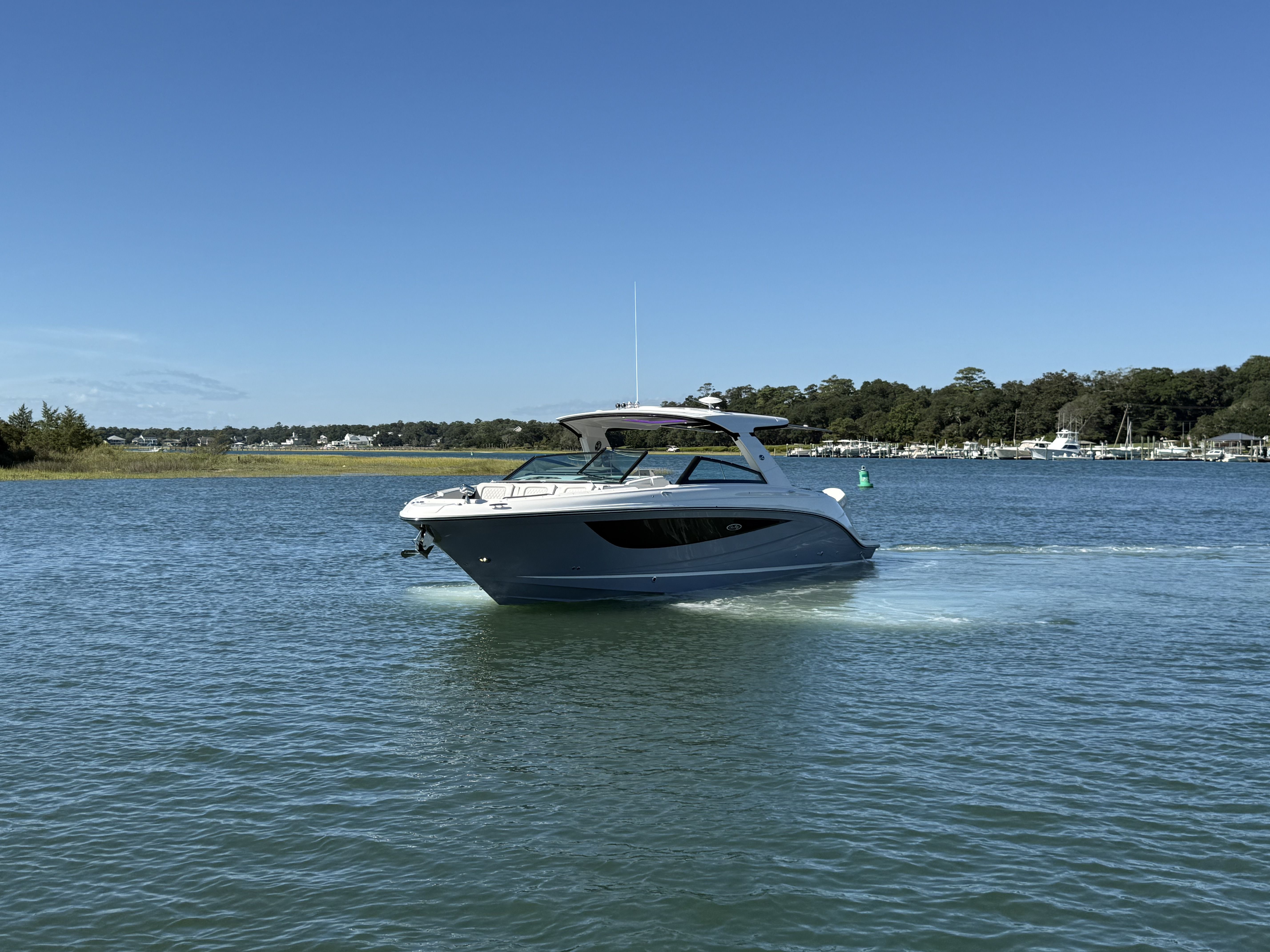 2026 Sea Ray SLX 400 Outboard Image Thumbnail #1