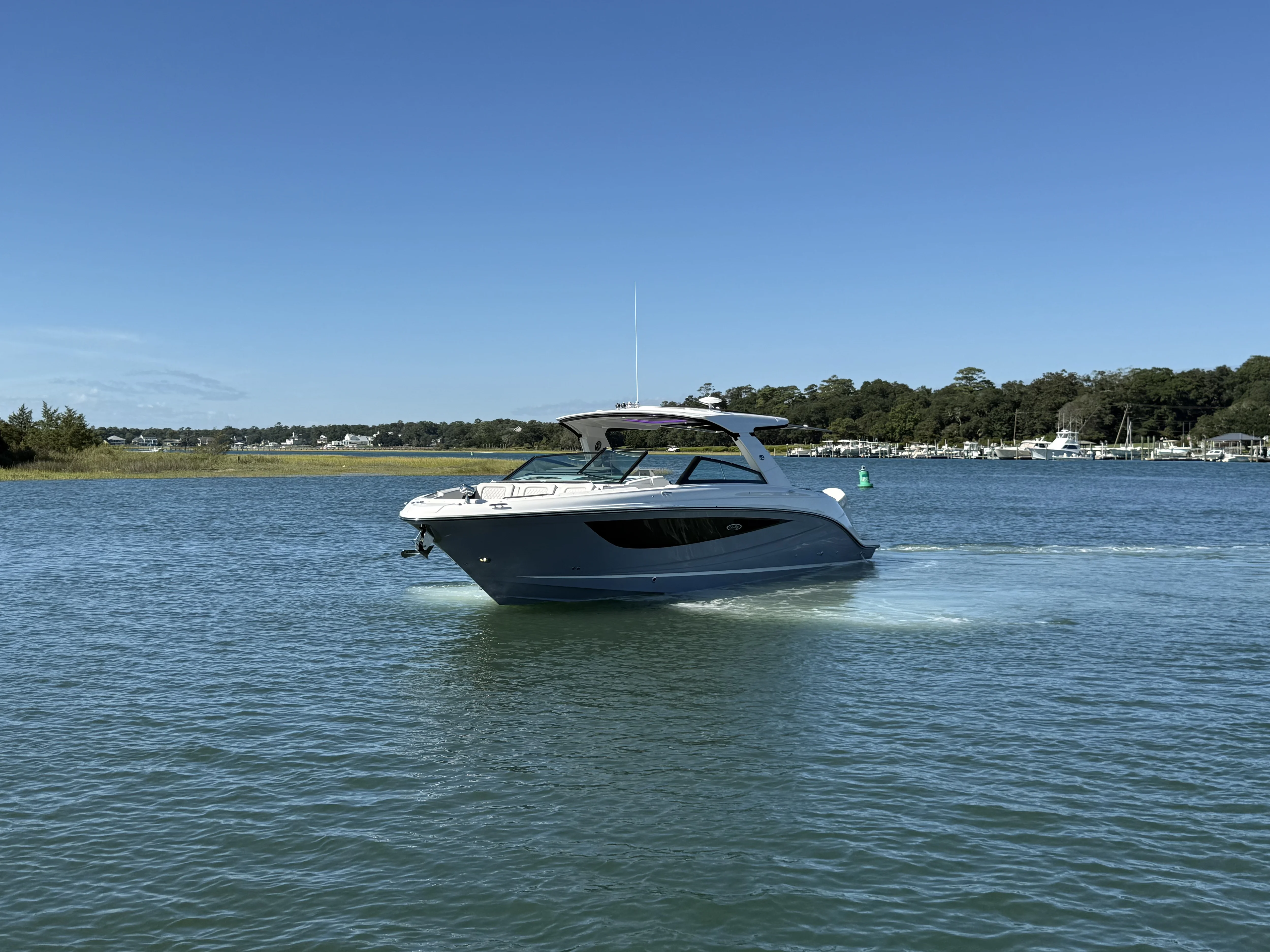 2026 Sea Ray SLX 400 Outboard Image Thumbnail #1