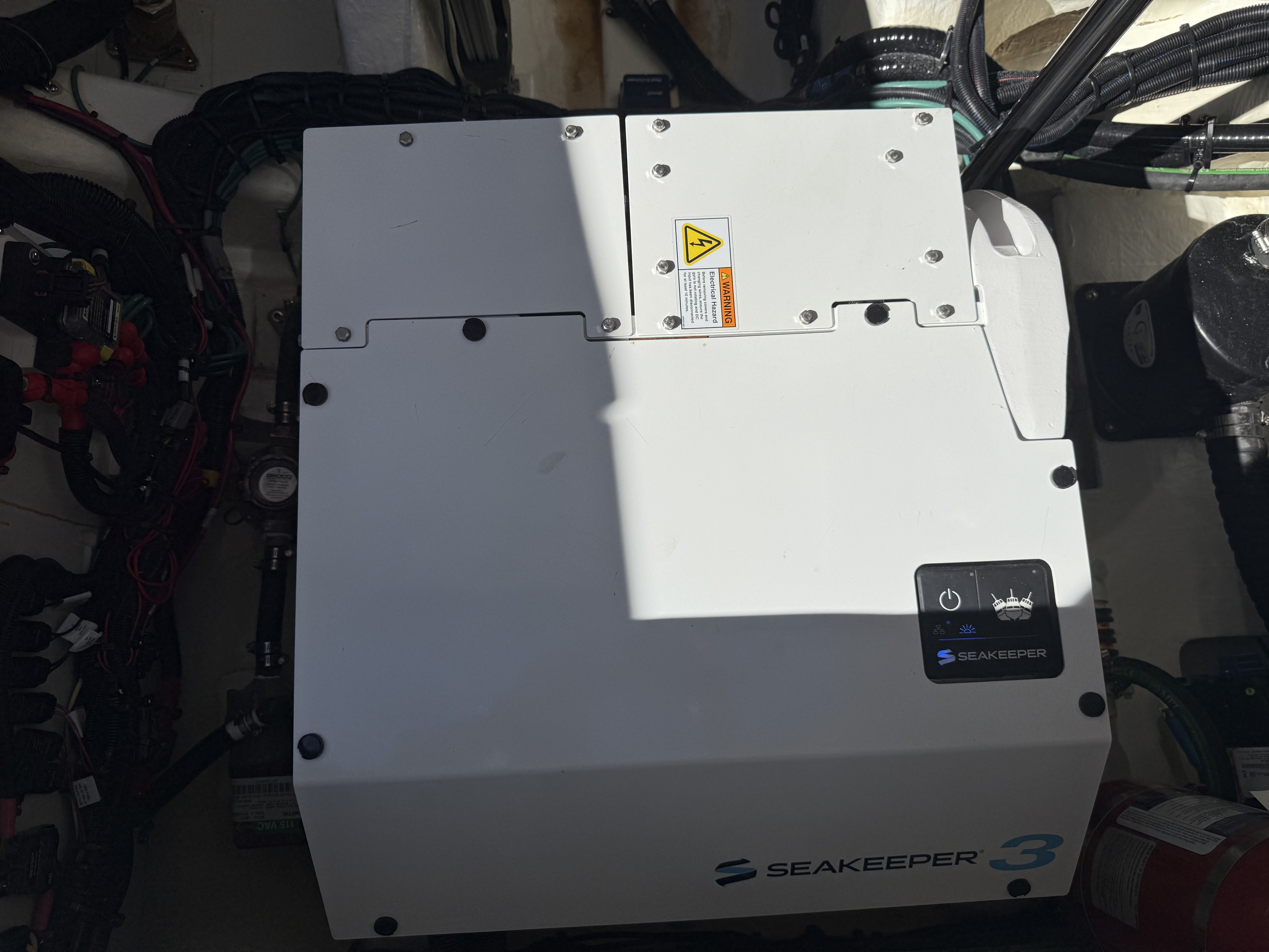 2026 Sea Ray SLX 400 Outboard Image Thumbnail #3