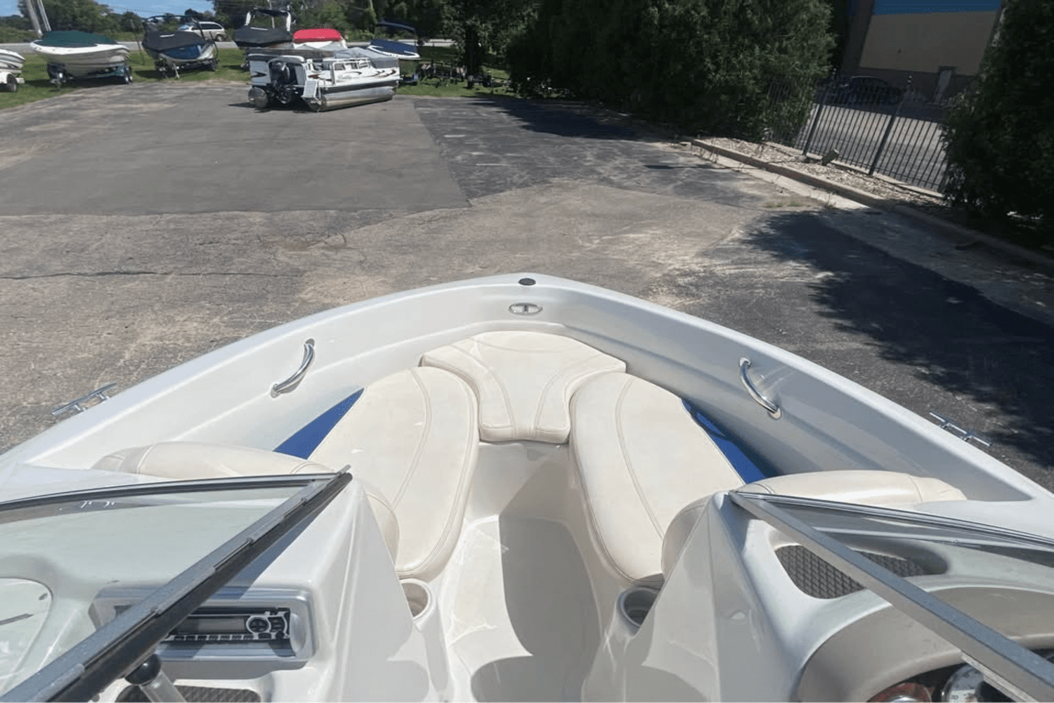 2013 Tahoe 24 SS Image Thumbnail #5