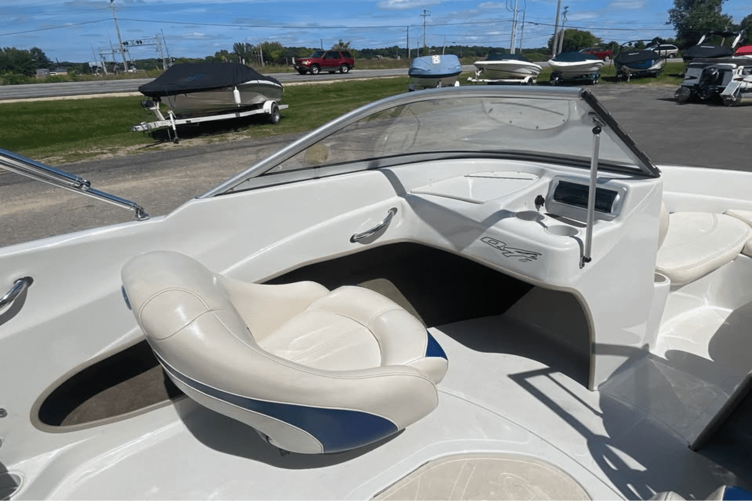 2013 Tahoe 24 SS Image Thumbnail #7