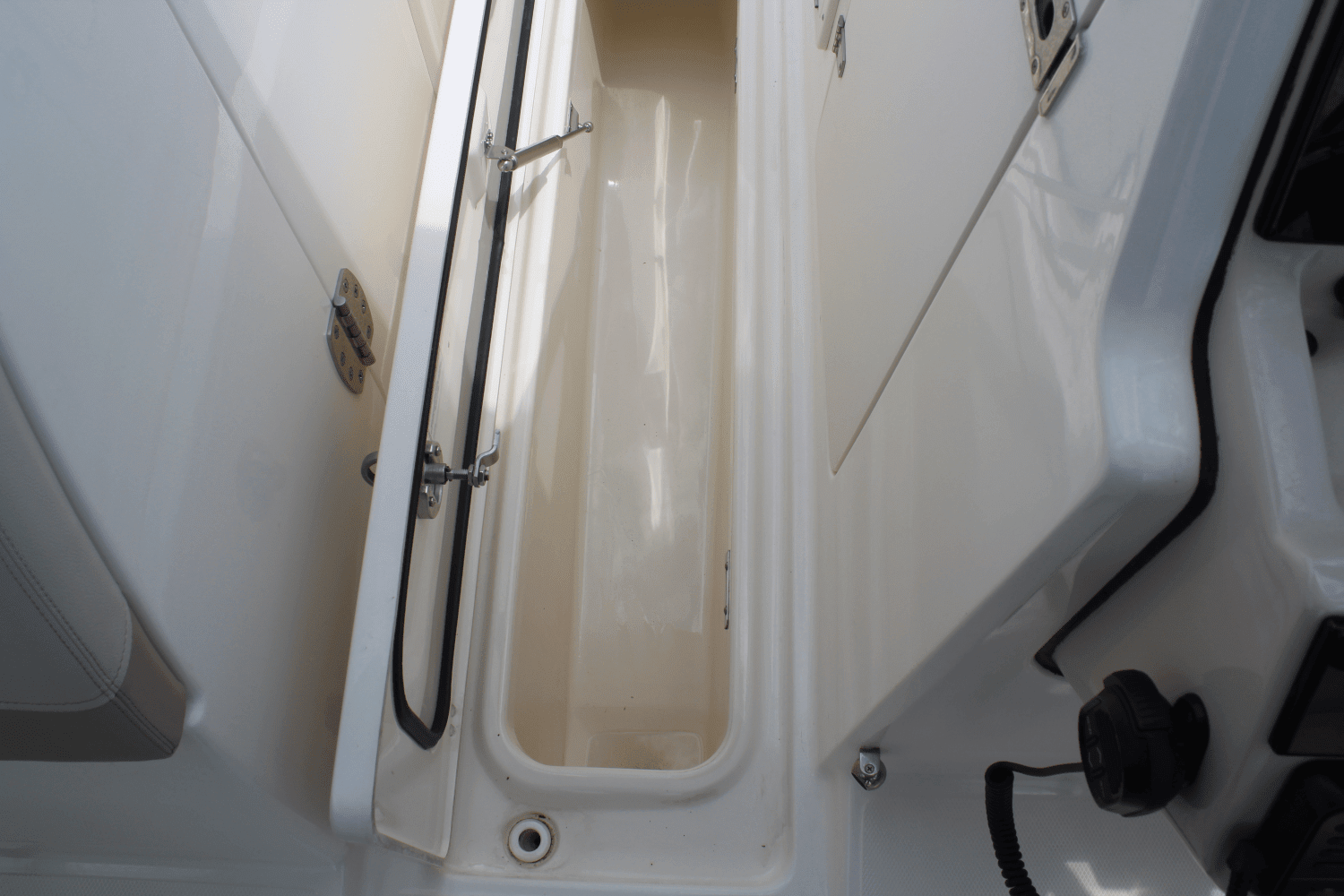 2021 Boston Whaler 240 VANTAGE Image Thumbnail #34