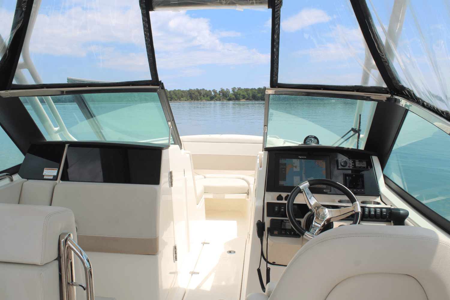 2021 Boston Whaler 240 VANTAGE Image Thumbnail #23