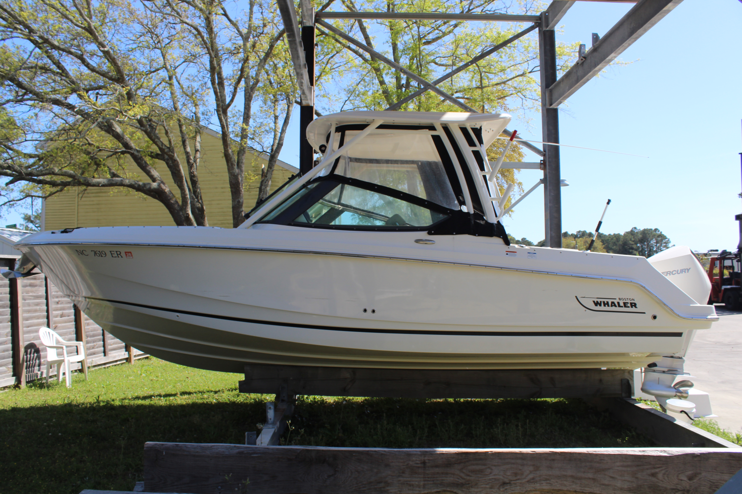2021 Boston Whaler 240 VANTAGE Image Thumbnail #15