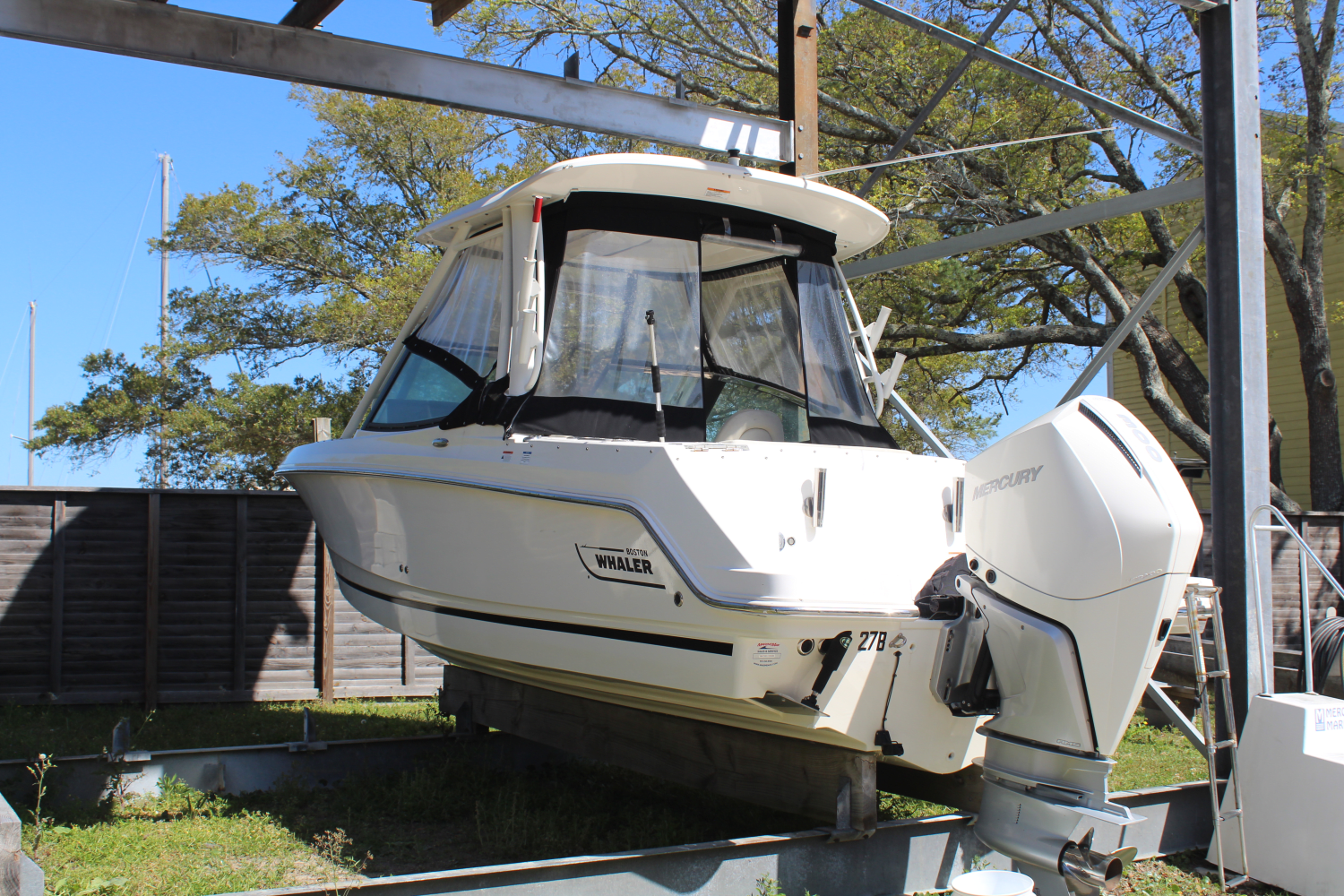 2021 Boston Whaler 240 VANTAGE Image Thumbnail #14