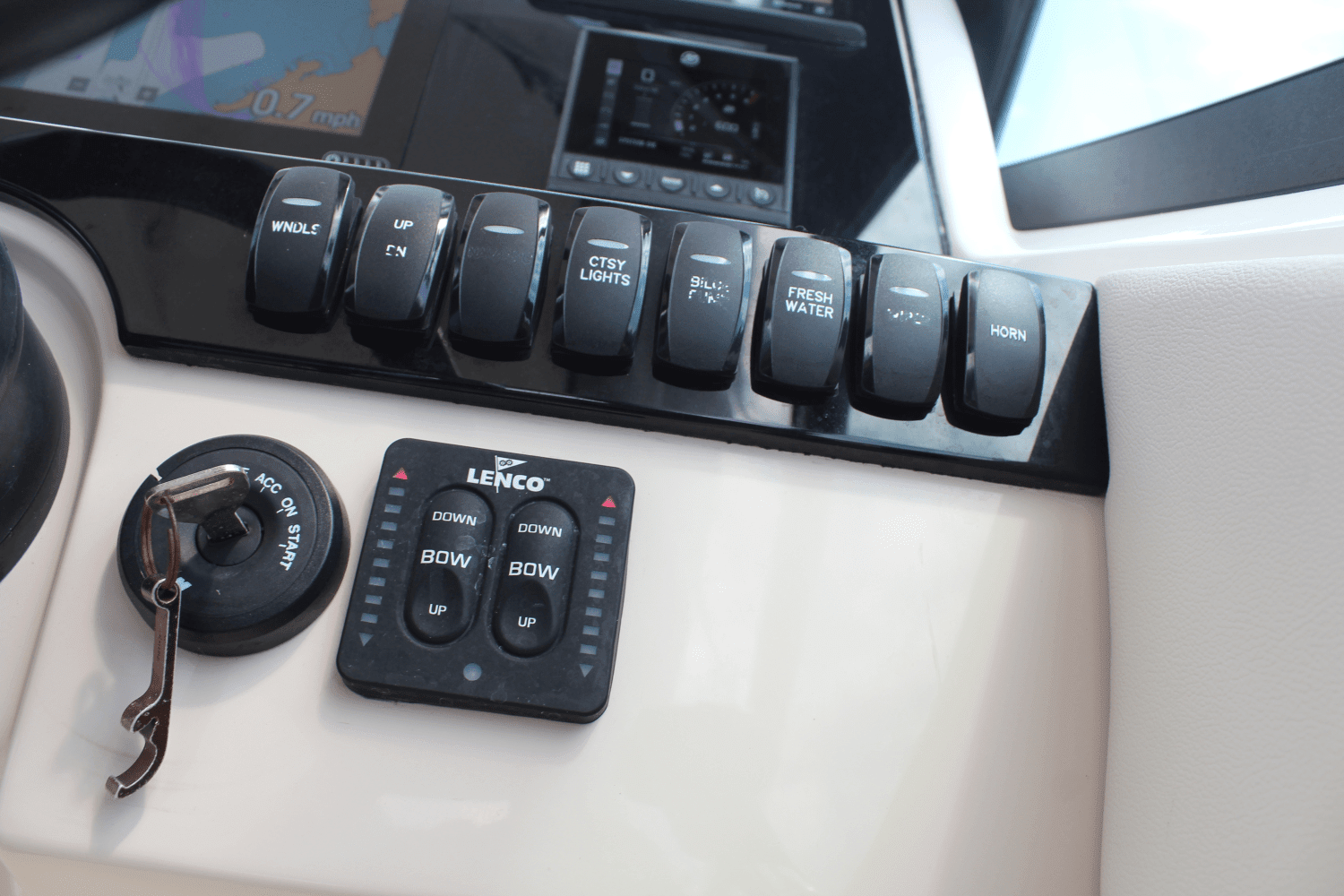 2021 Boston Whaler 240 VANTAGE Image Thumbnail #30
