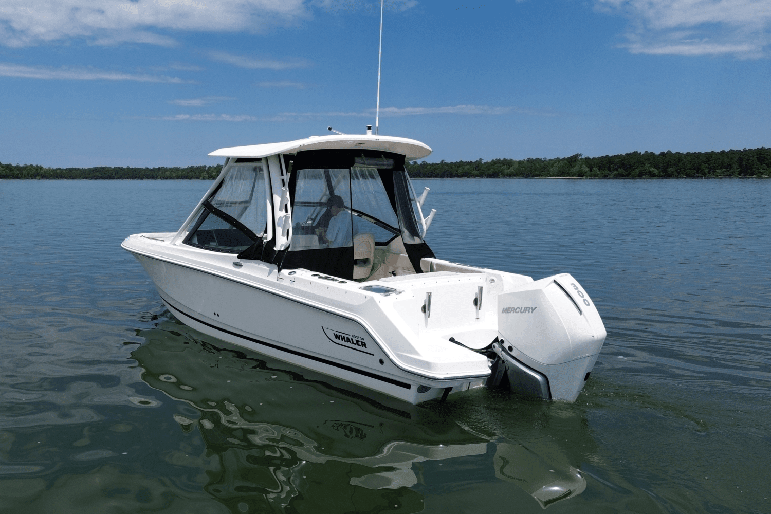 2021 Boston Whaler 240 VANTAGE Image Thumbnail #9