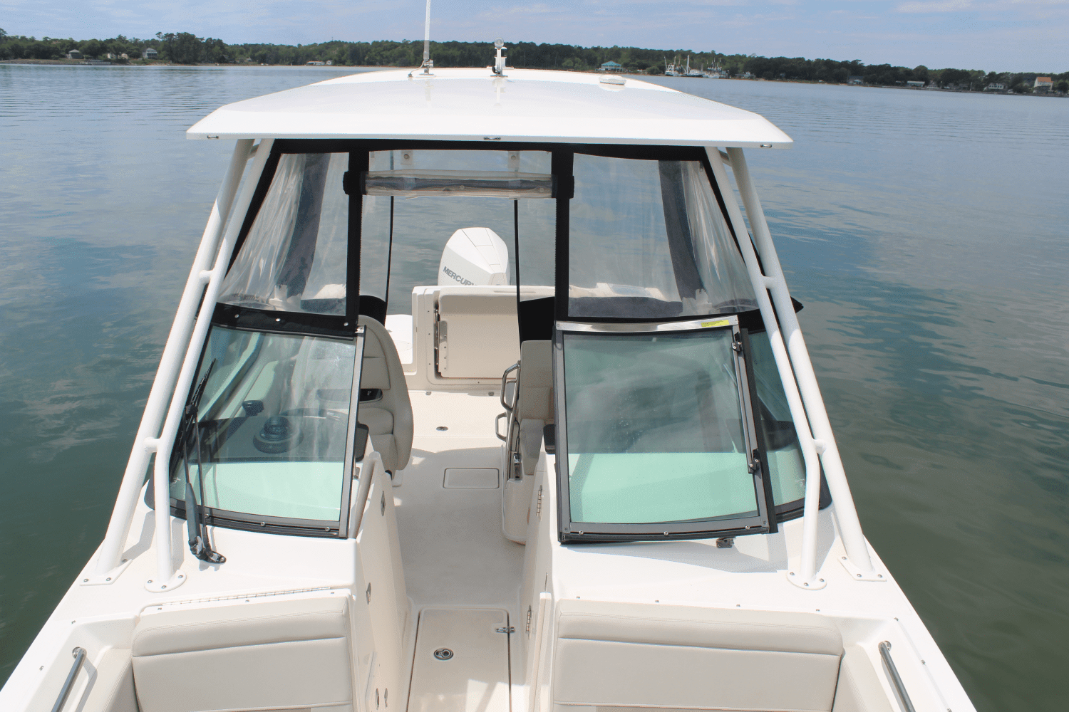 2021 Boston Whaler 240 VANTAGE Image Thumbnail #36
