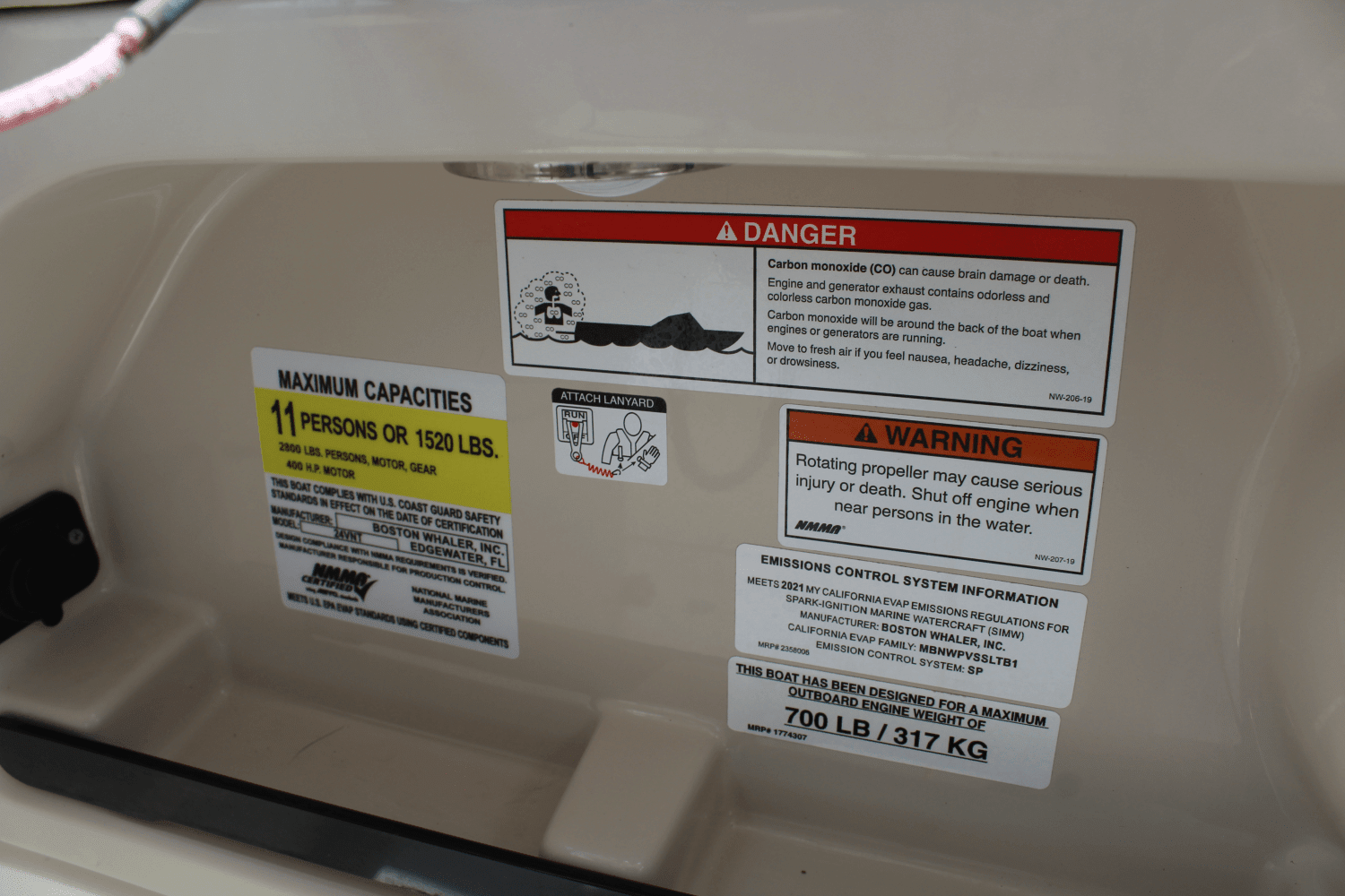 2021 Boston Whaler 240 VANTAGE Image Thumbnail #47