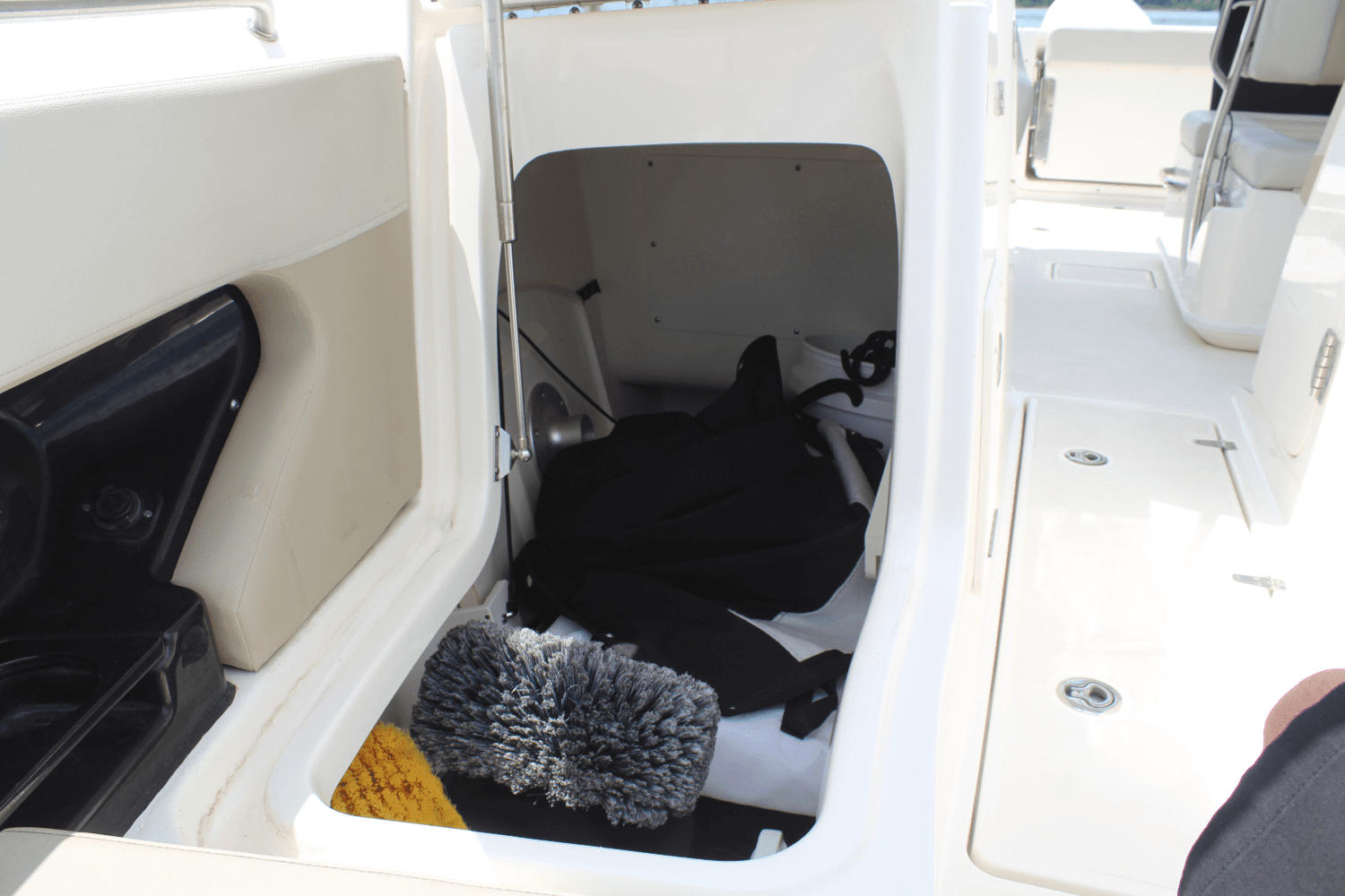 2021 Boston Whaler 240 VANTAGE Image Thumbnail #39