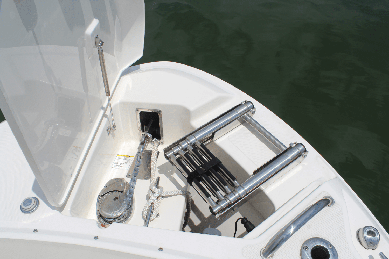 2021 Boston Whaler 240 VANTAGE Image Thumbnail #38