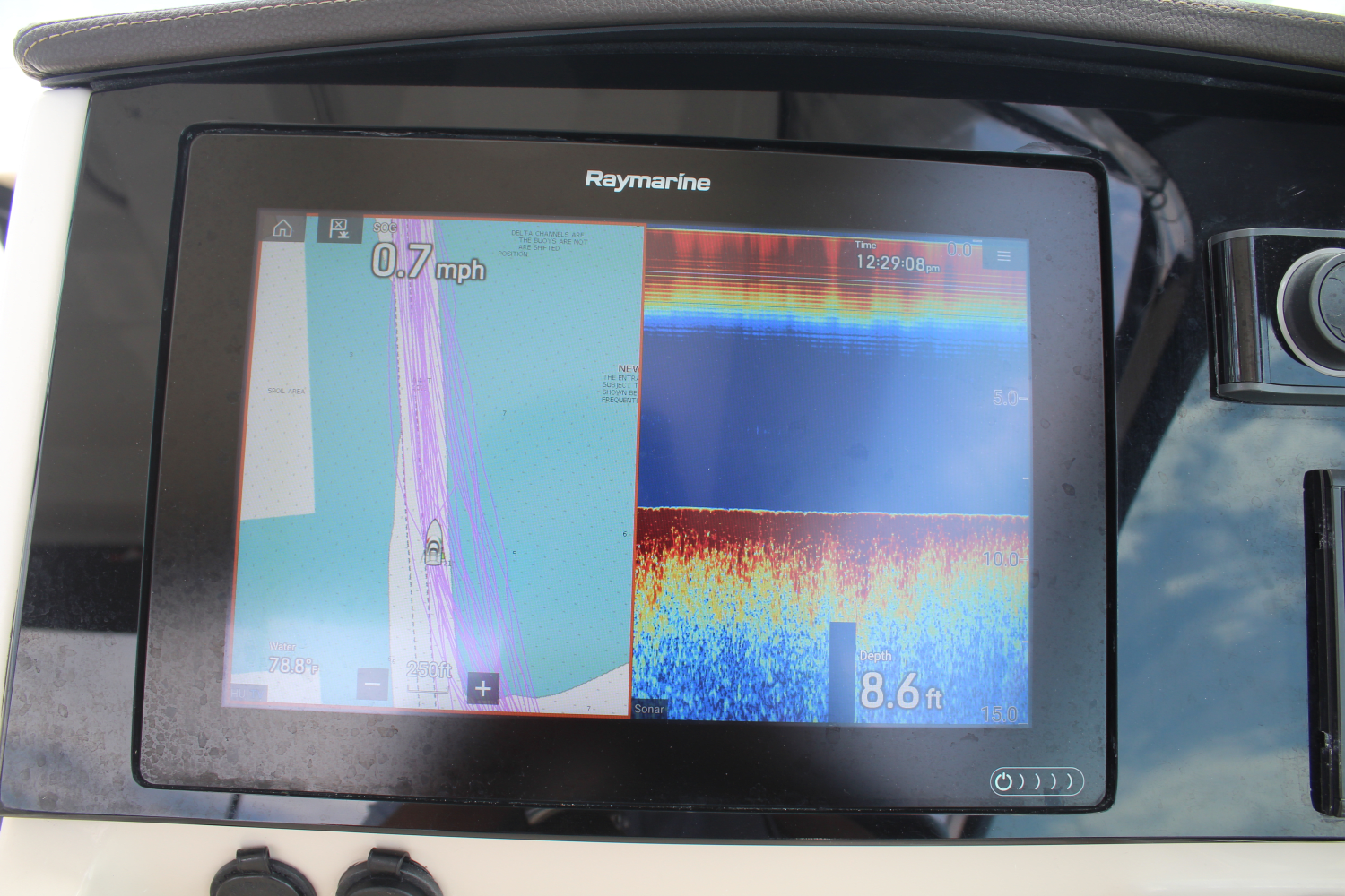 2021 Boston Whaler 240 VANTAGE Image Thumbnail #33