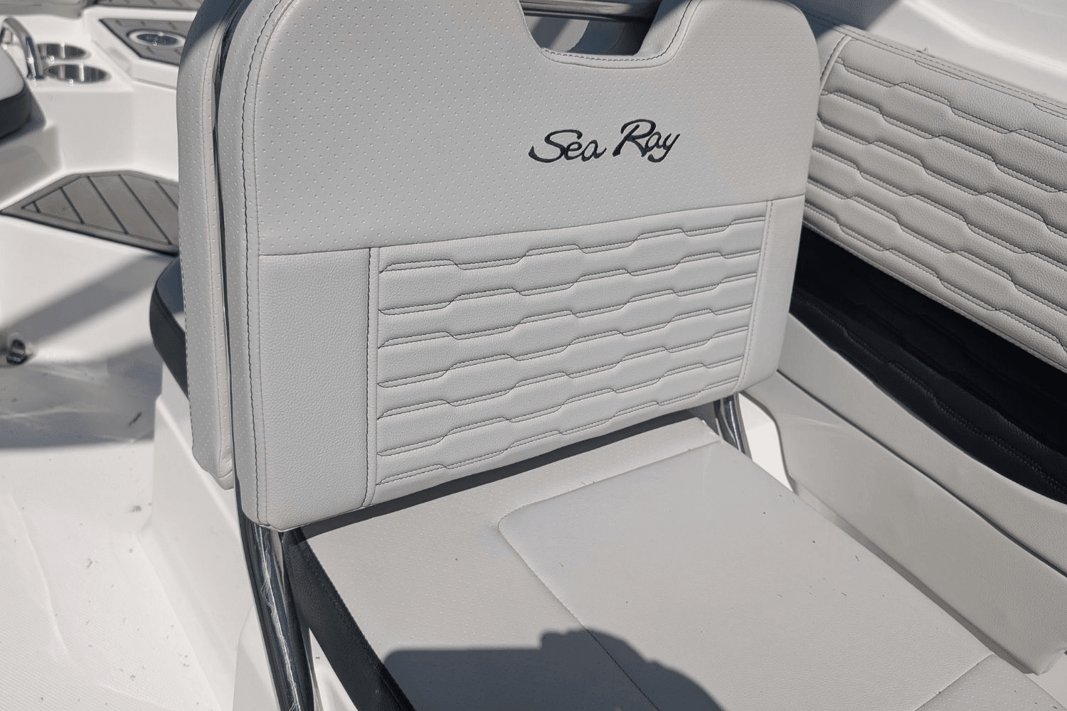 2022 Sea Ray 21 SPX Image Thumbnail #18