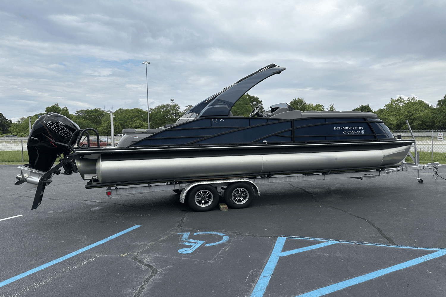 2023 Bennington 25QSBA Image Thumbnail #4