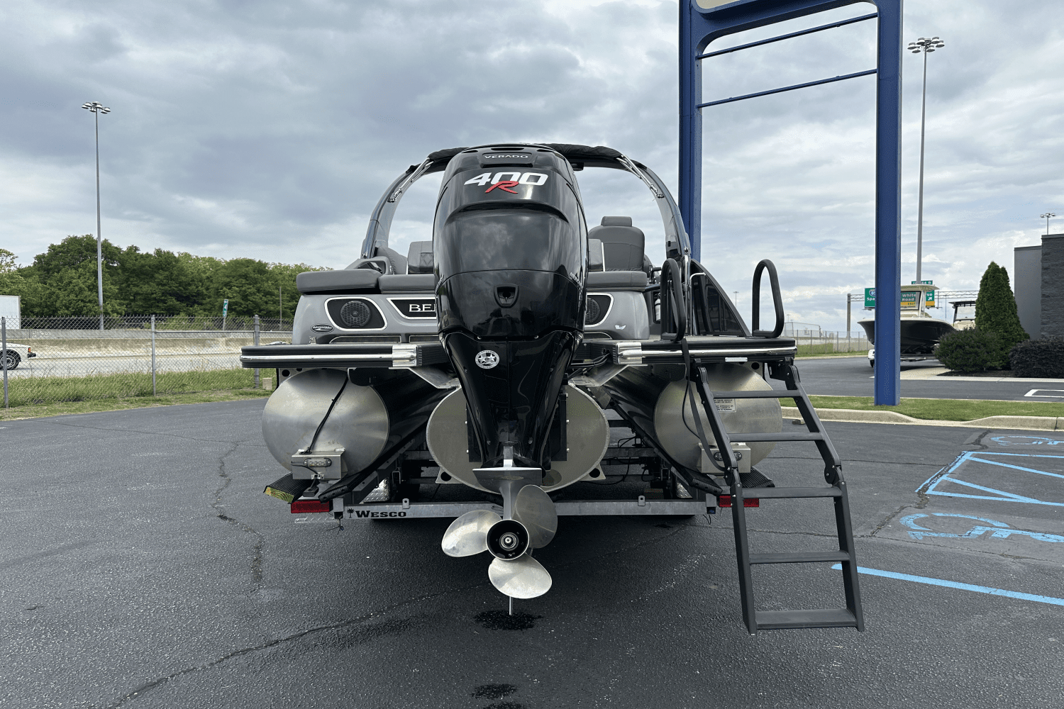 2023 Bennington 25QSBA Image Thumbnail #2