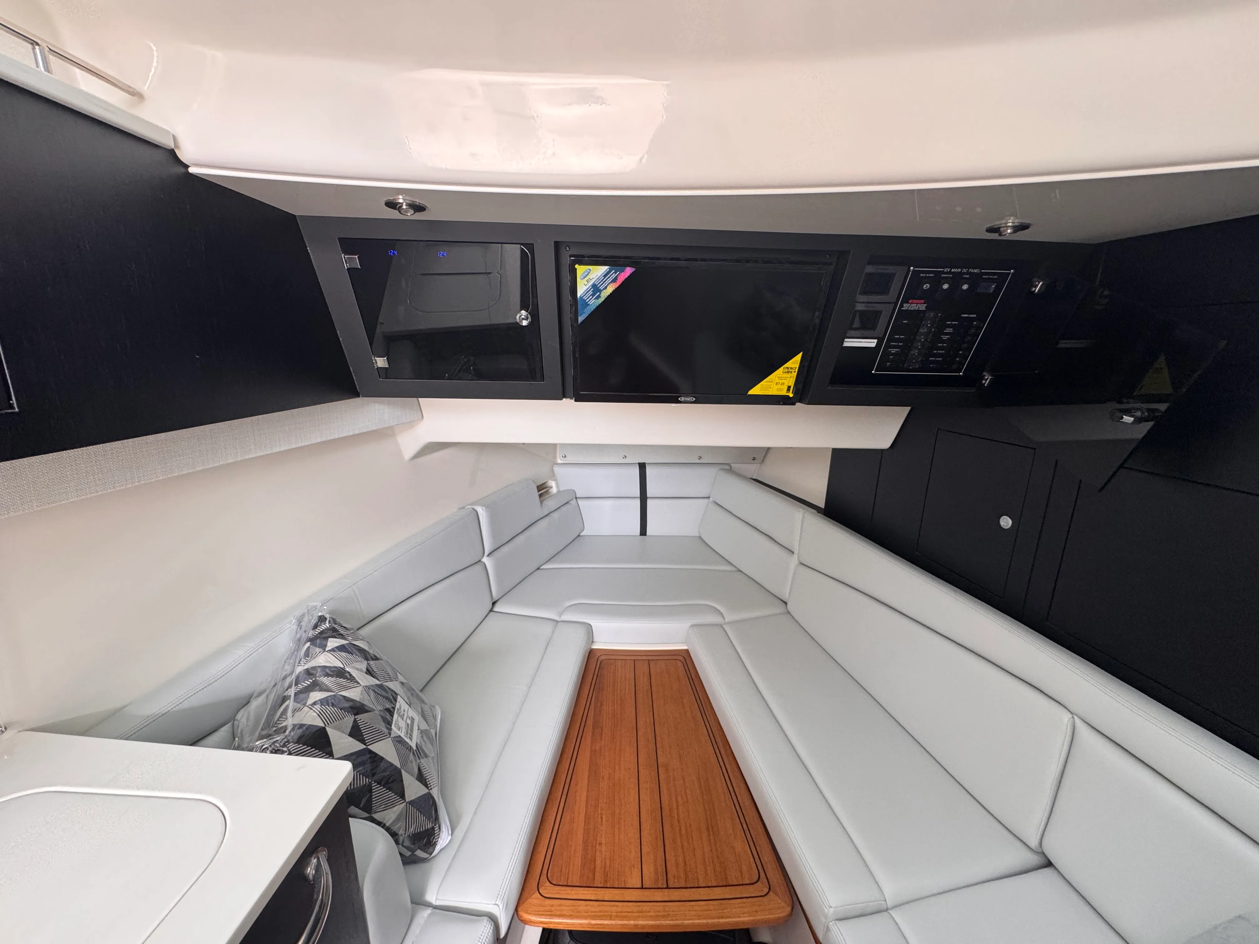 2026 Boston Whaler 380 Realm Image Thumbnail #28