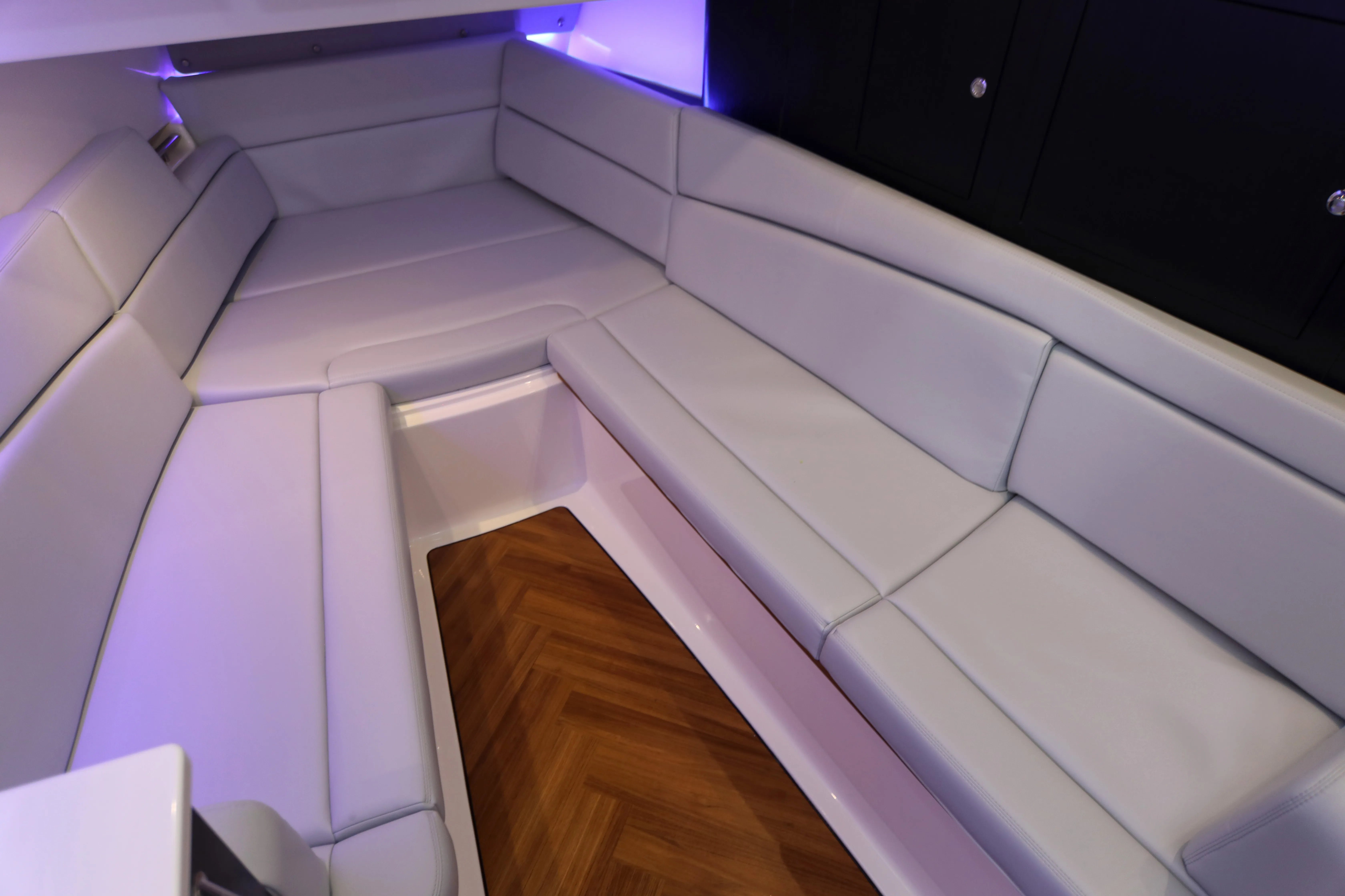 2026 Boston Whaler 380 Realm Image Thumbnail #31