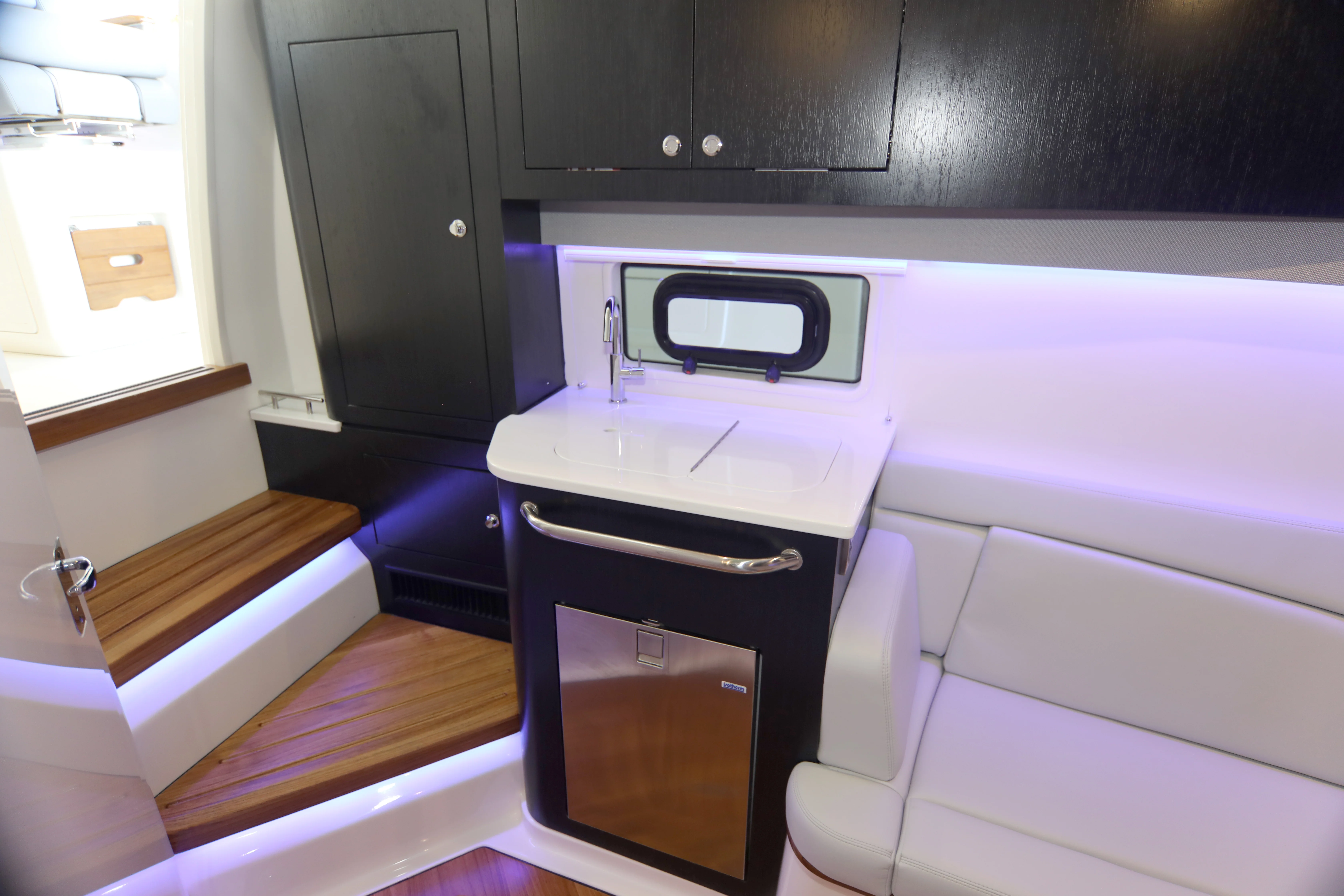 2026 Boston Whaler 380 Realm Image Thumbnail #34