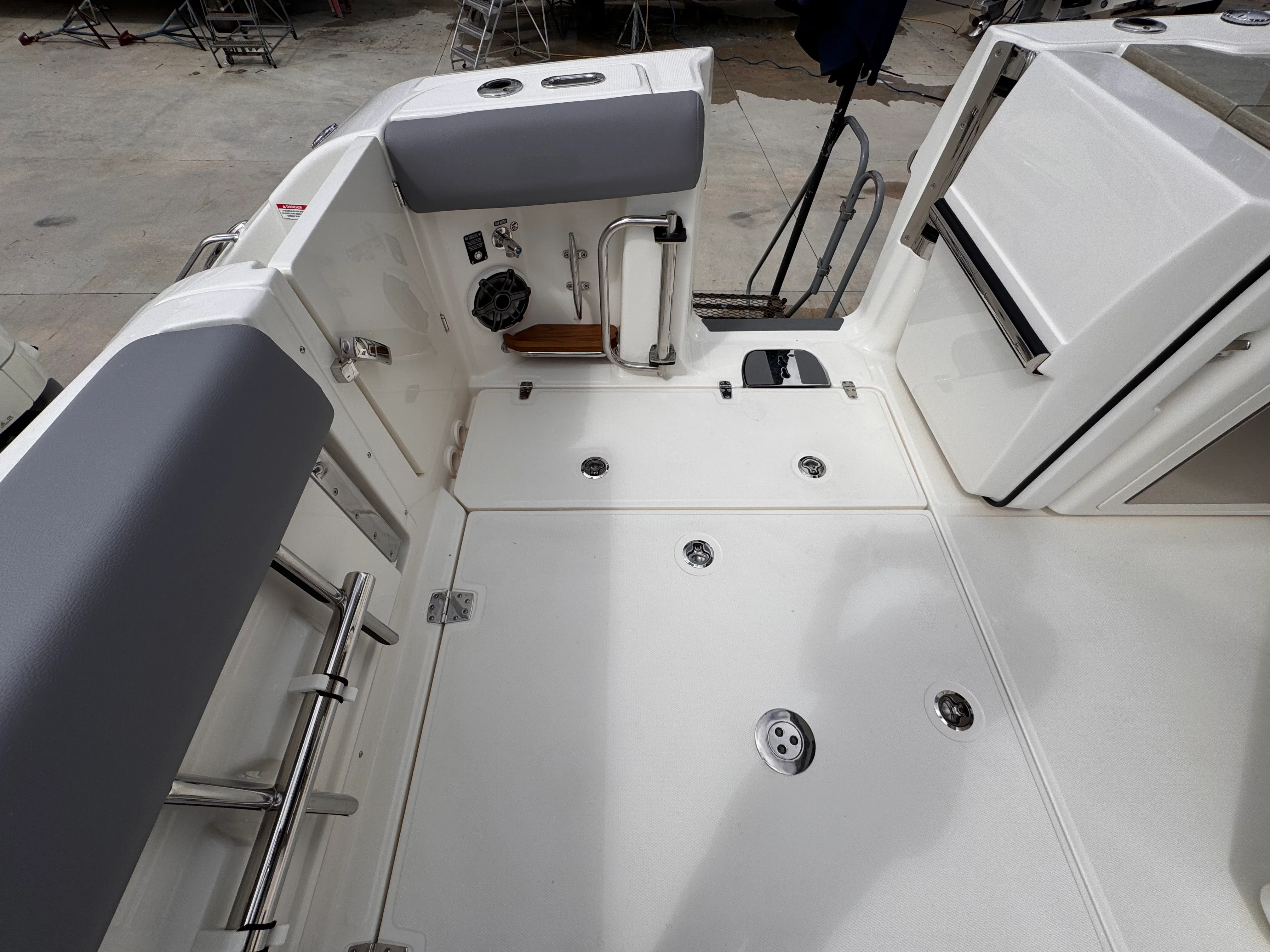 2026 Boston Whaler 380 Realm Image Thumbnail #10