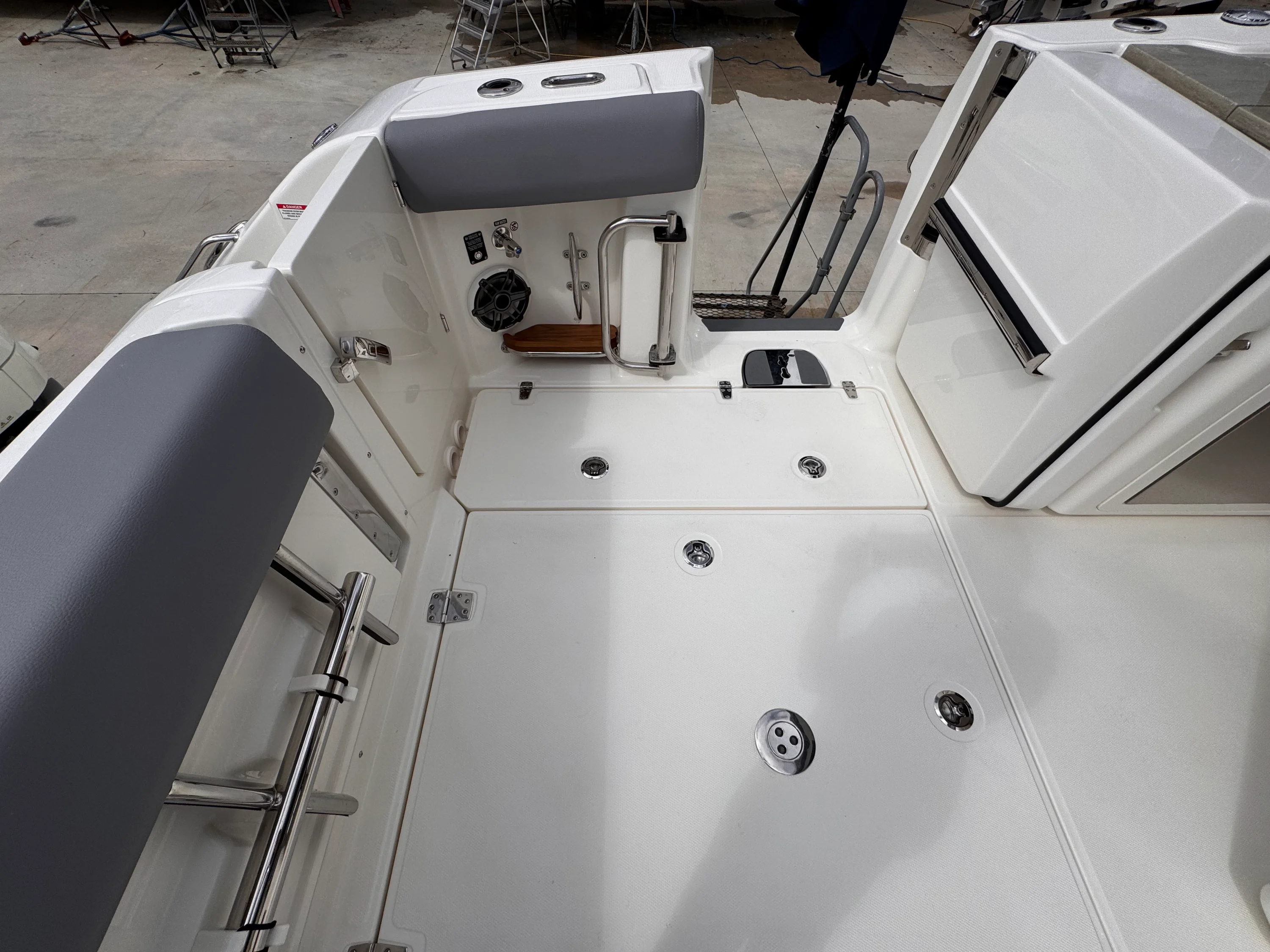 2026 Boston Whaler 380 Realm Image Thumbnail #10