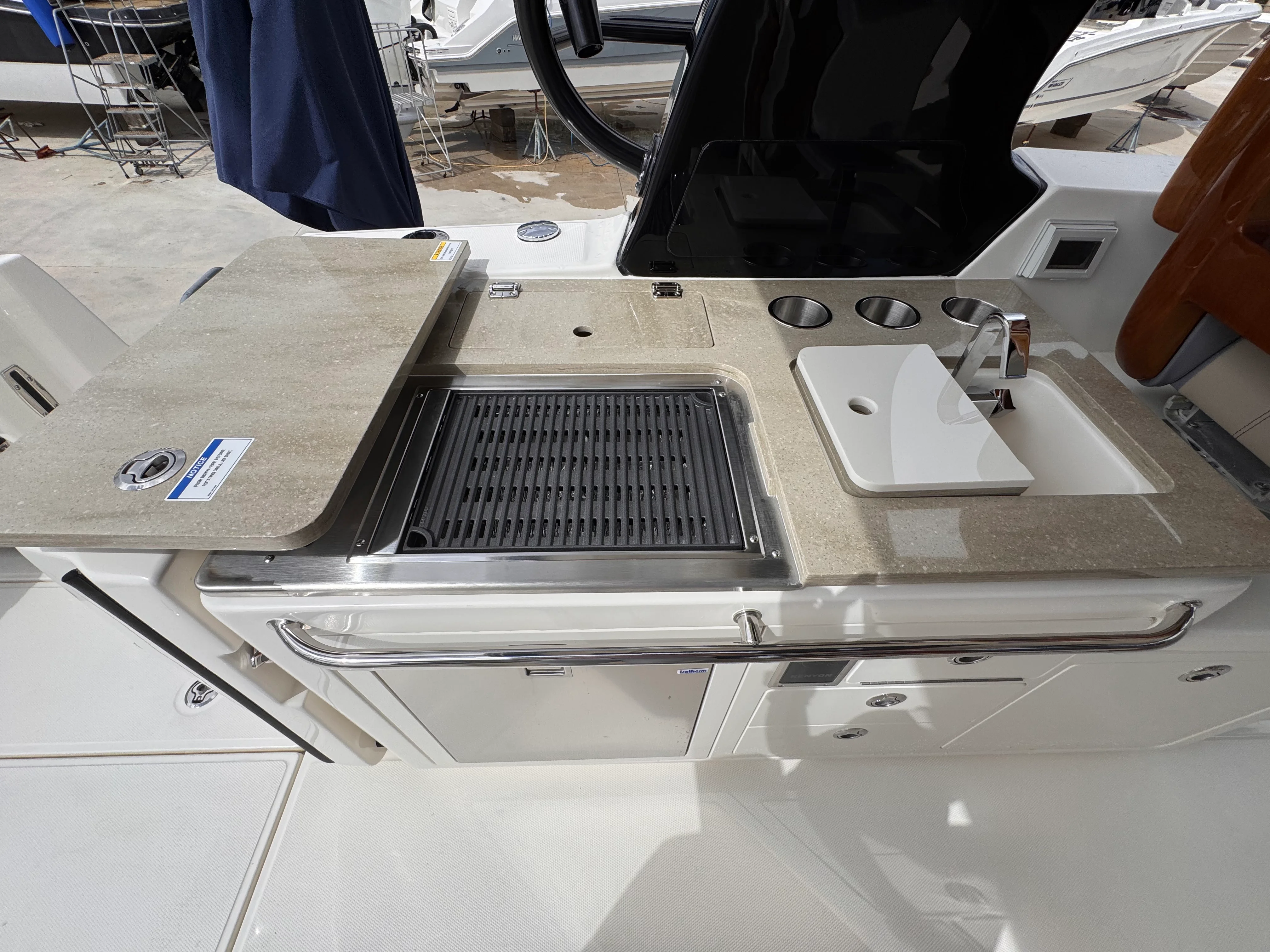 2026 Boston Whaler 380 Realm Image Thumbnail #14