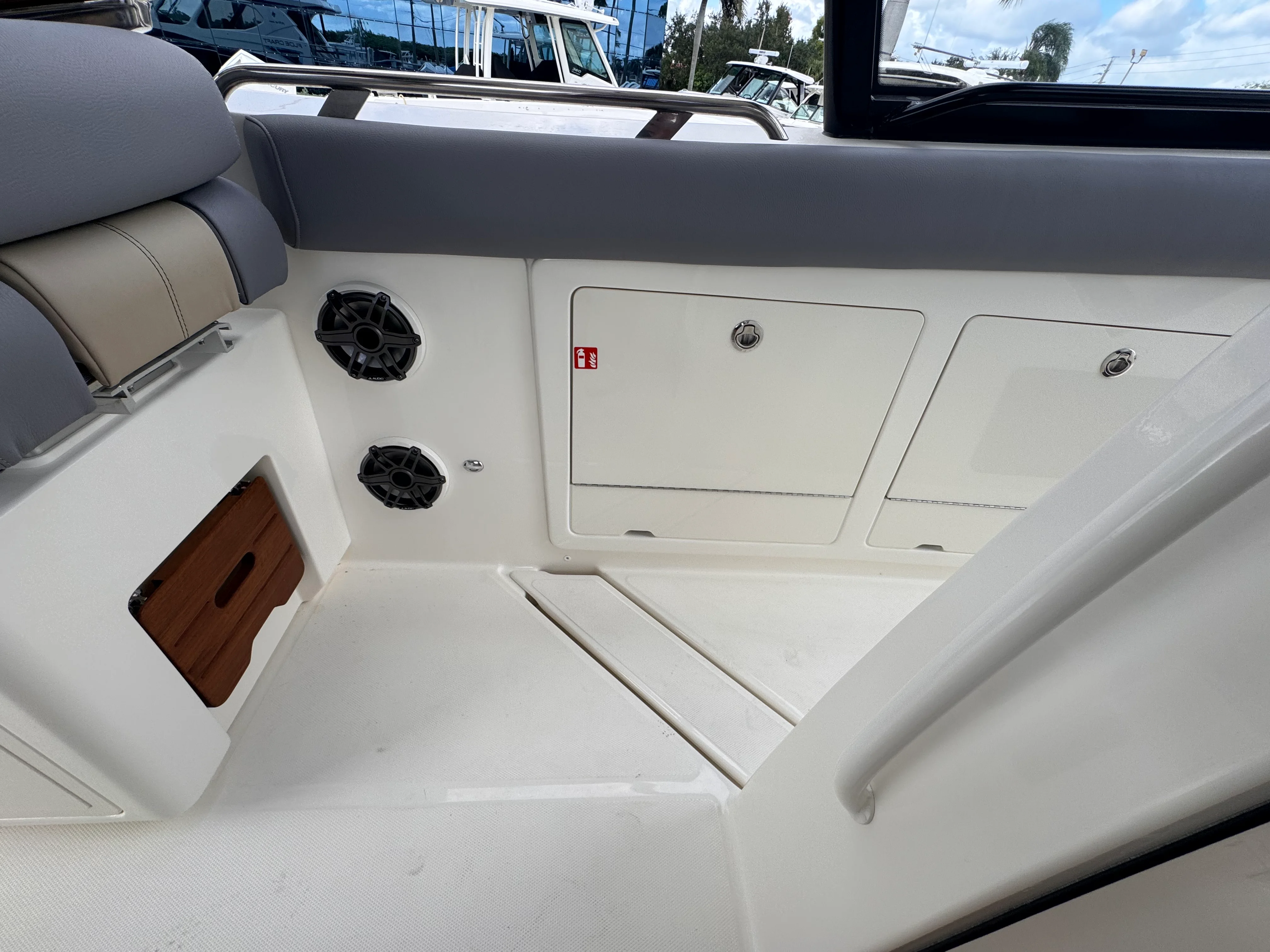 2026 Boston Whaler 380 Realm Image Thumbnail #27