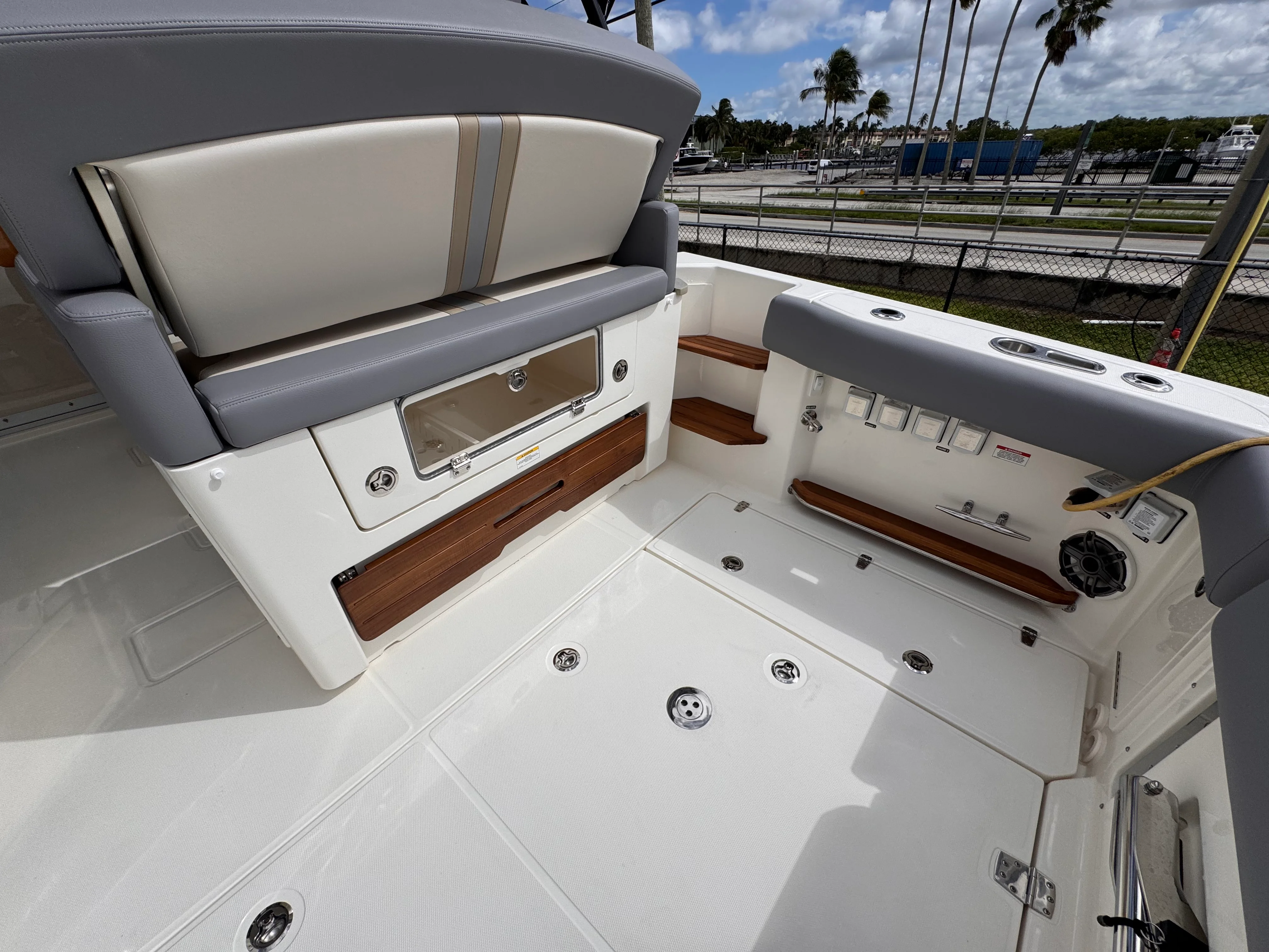 2026 Boston Whaler 380 Realm Image Thumbnail #12