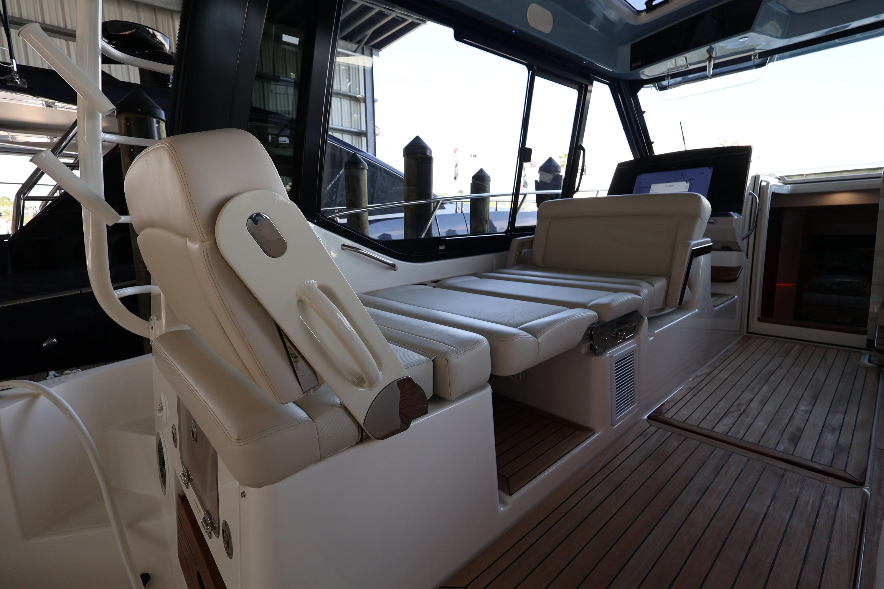 2026 Boston Whaler 405 Conquest Image Thumbnail #42