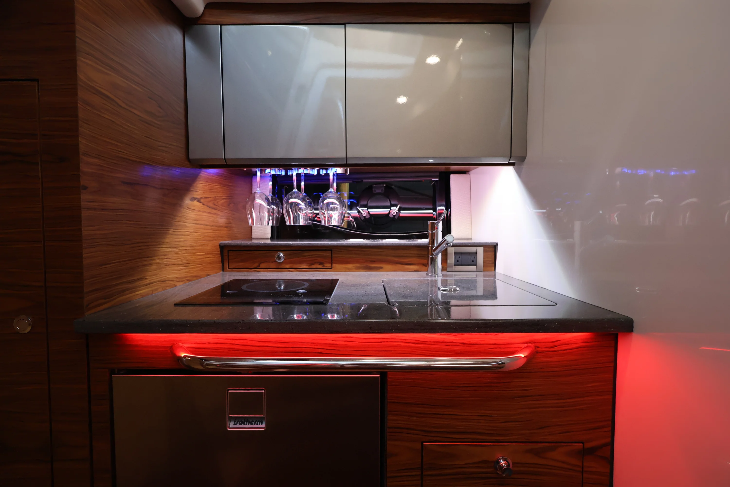 2026 Boston Whaler 405 Conquest Image Thumbnail #81