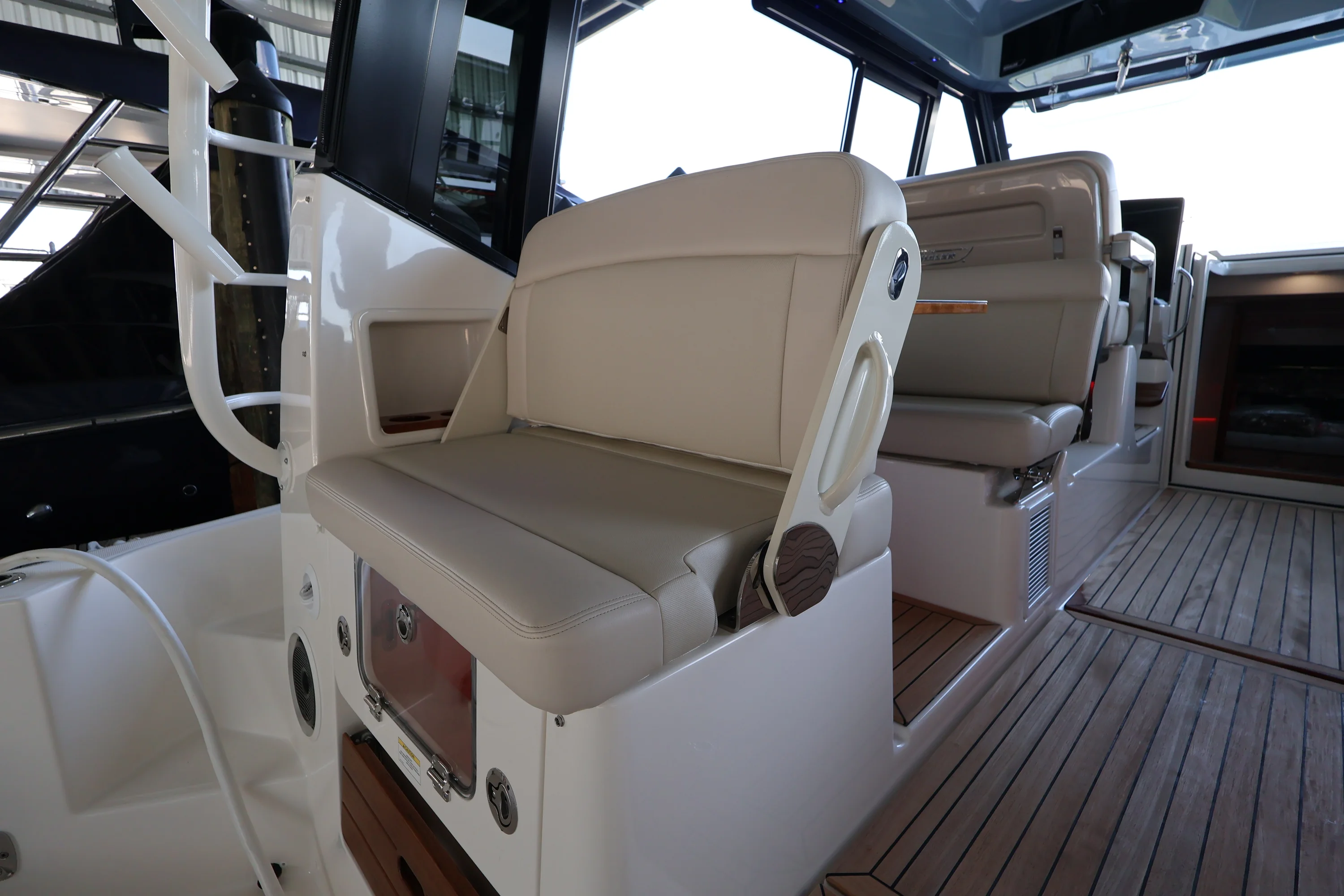 2026 Boston Whaler 405 Conquest Image Thumbnail #37