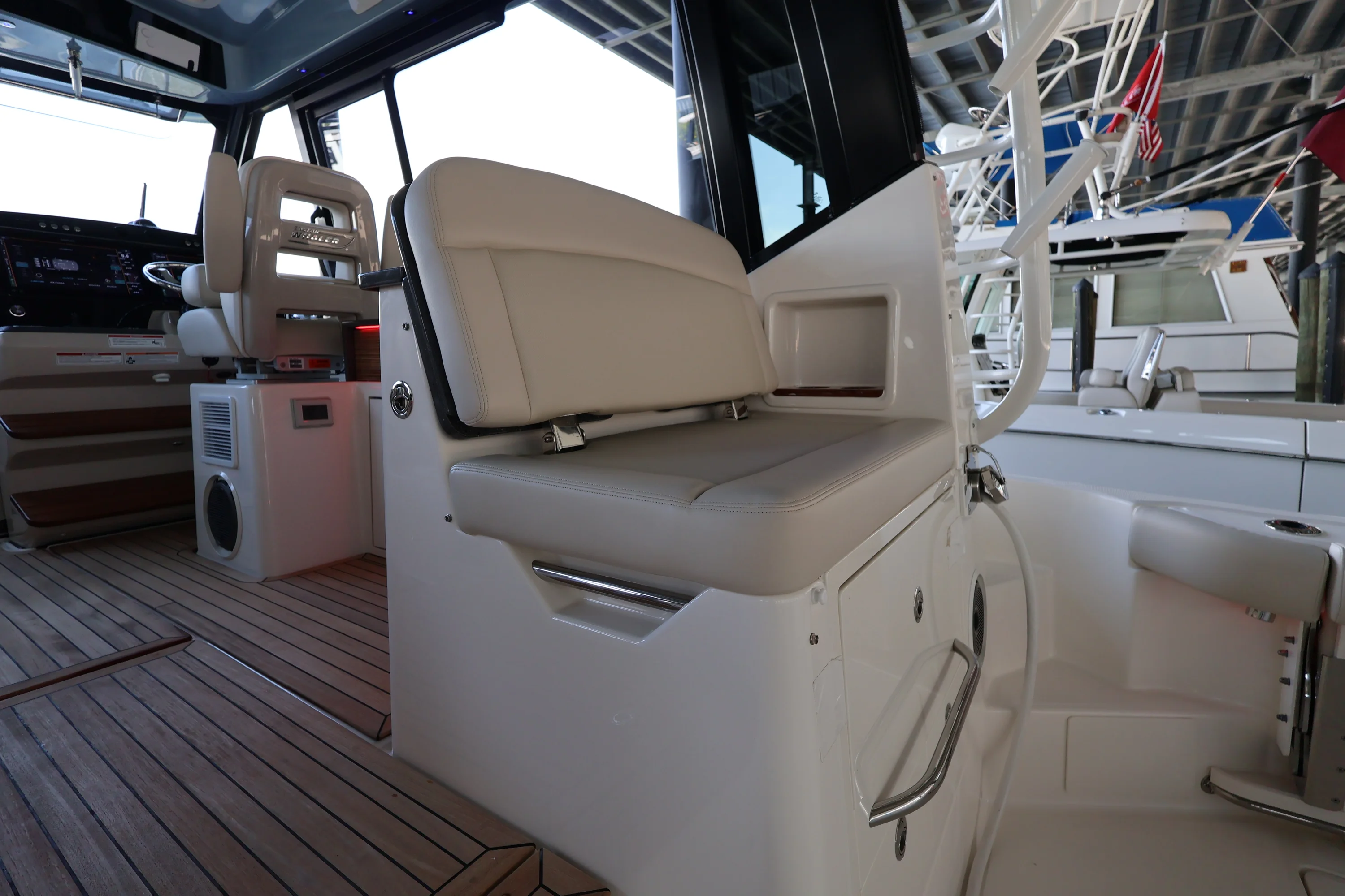 2026 Boston Whaler 405 Conquest Image Thumbnail #33