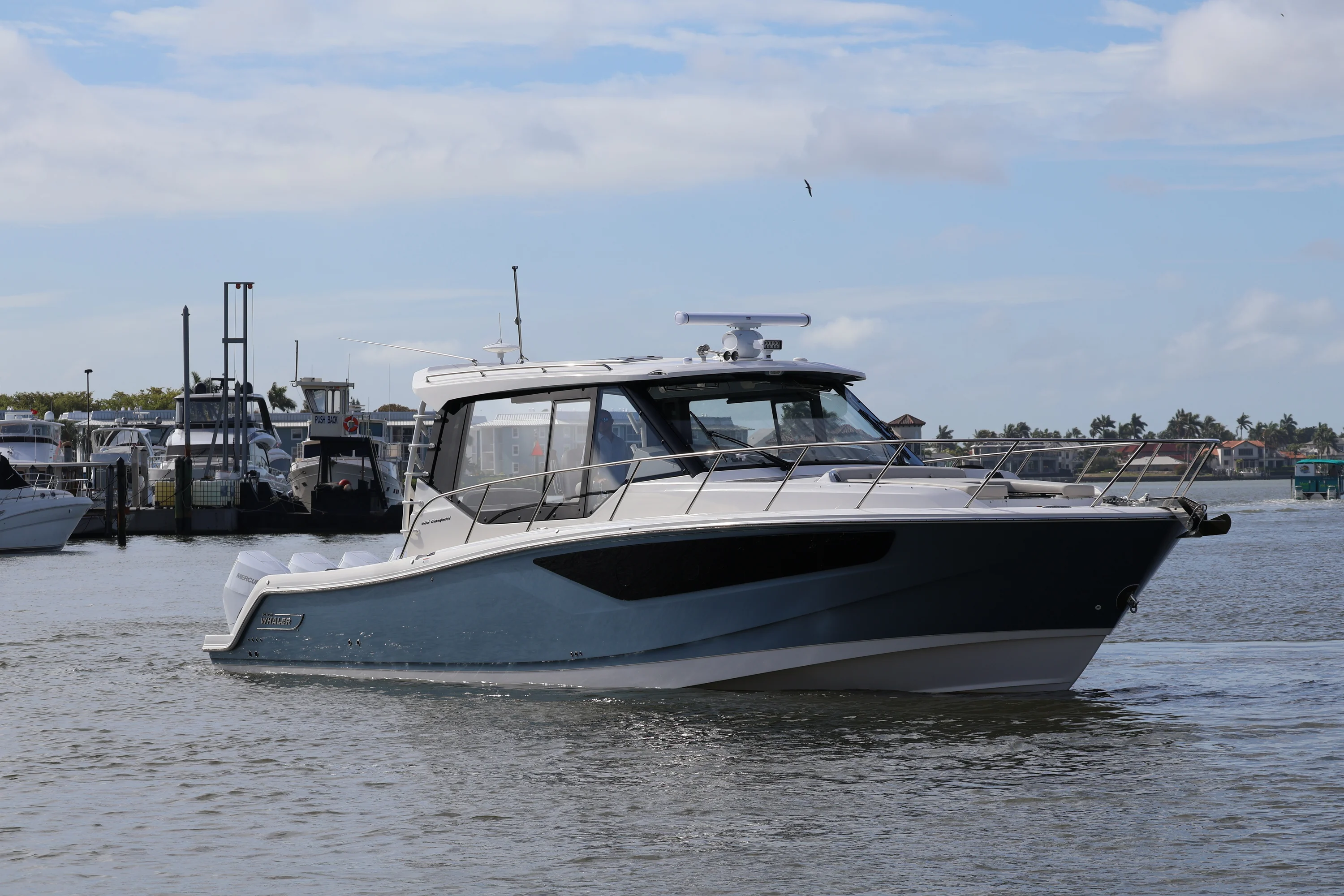 2026 Boston Whaler 405 Conquest Image Thumbnail #5