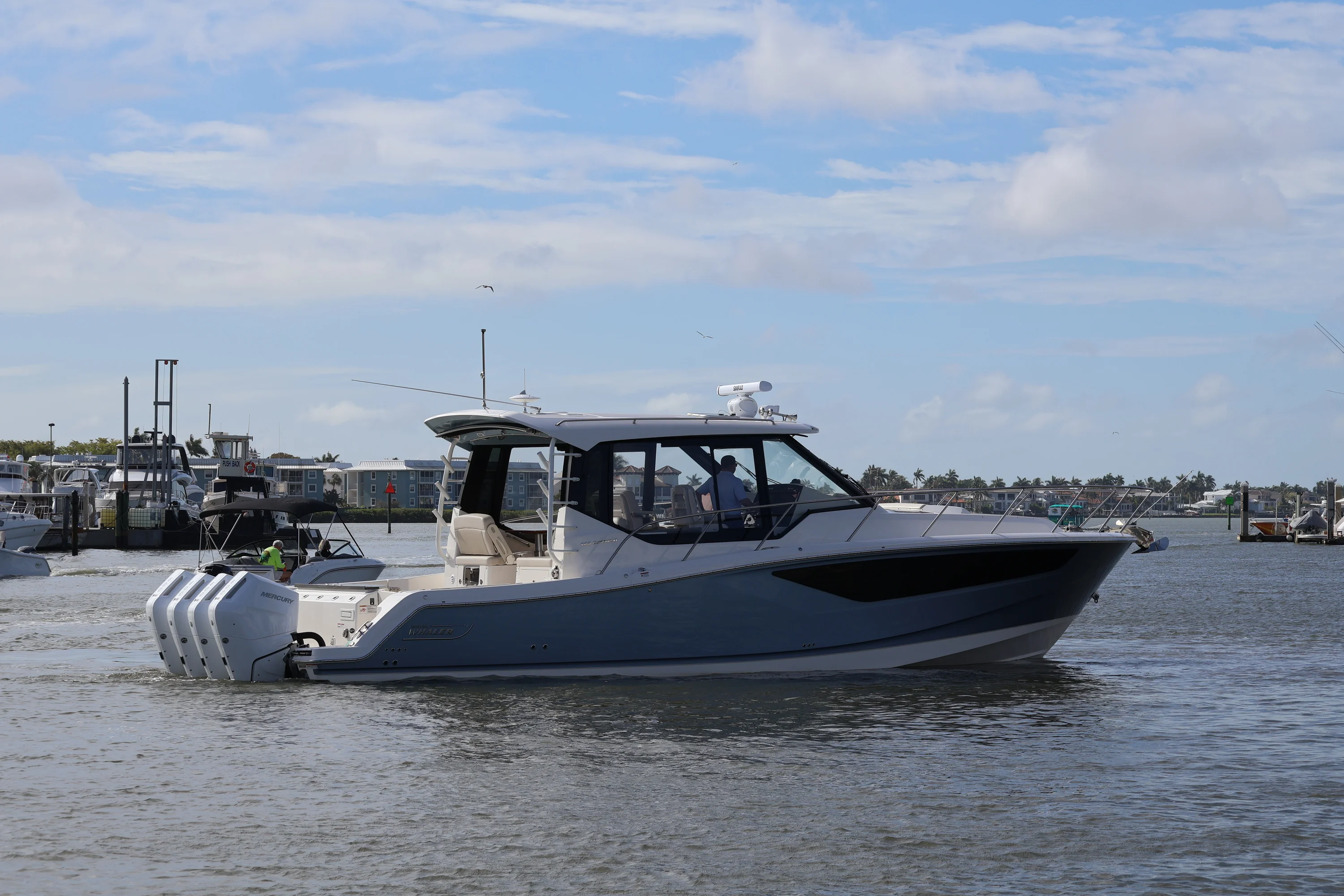 2026 Boston Whaler 405 Conquest Image Thumbnail #7