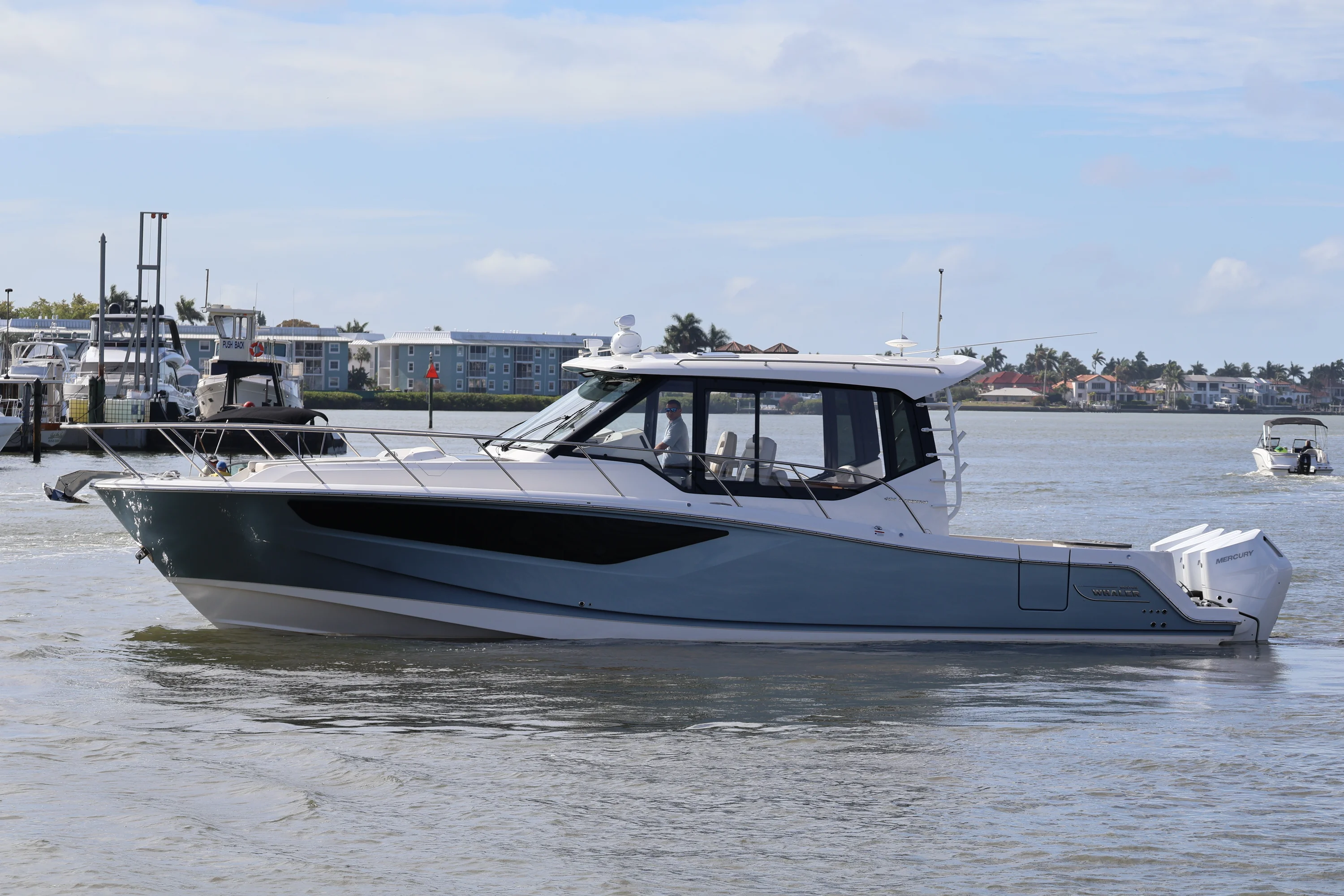 2026 Boston Whaler 405 Conquest Image Thumbnail #15