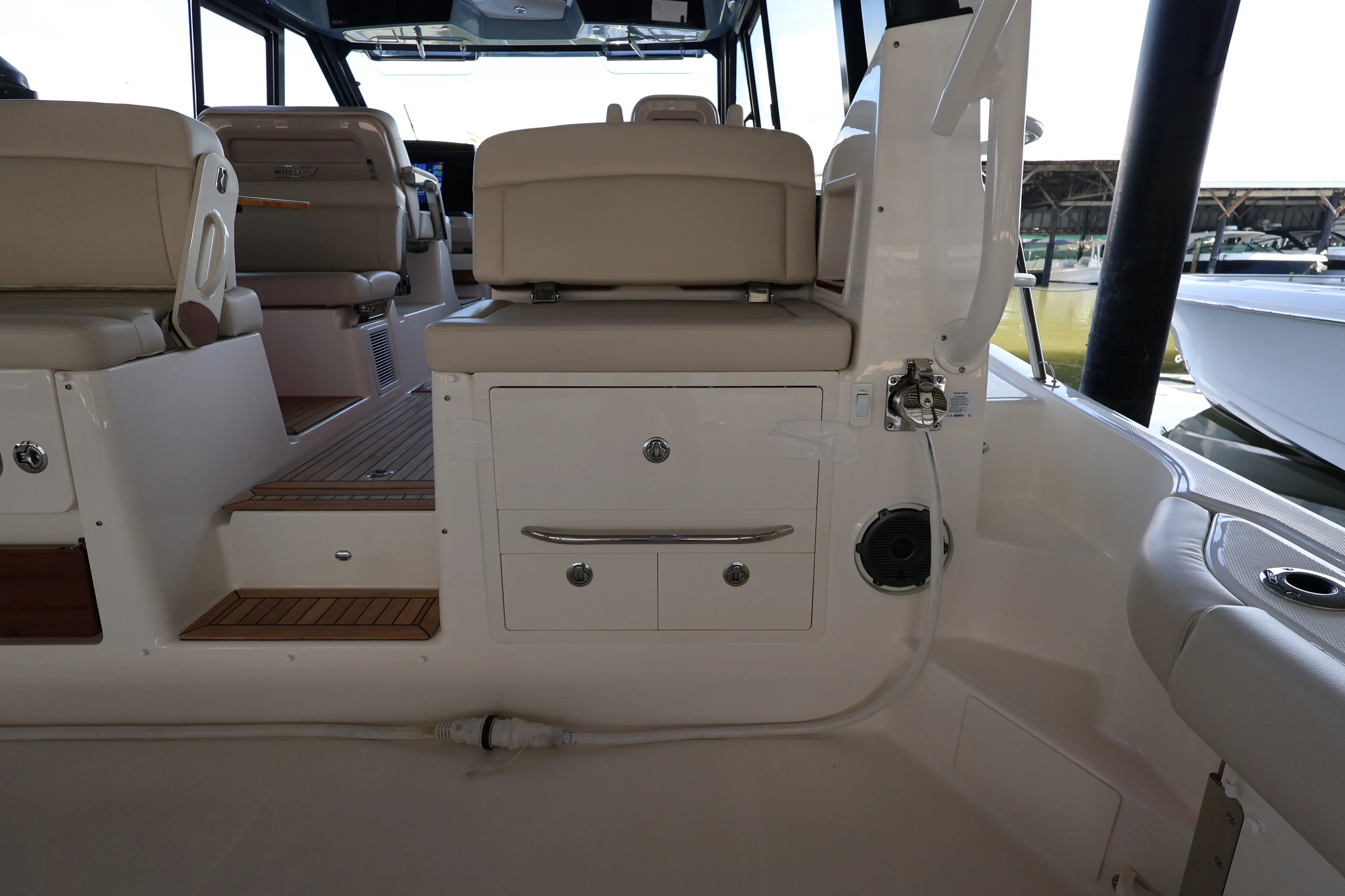 2026 Boston Whaler 405 Conquest Image Thumbnail #26