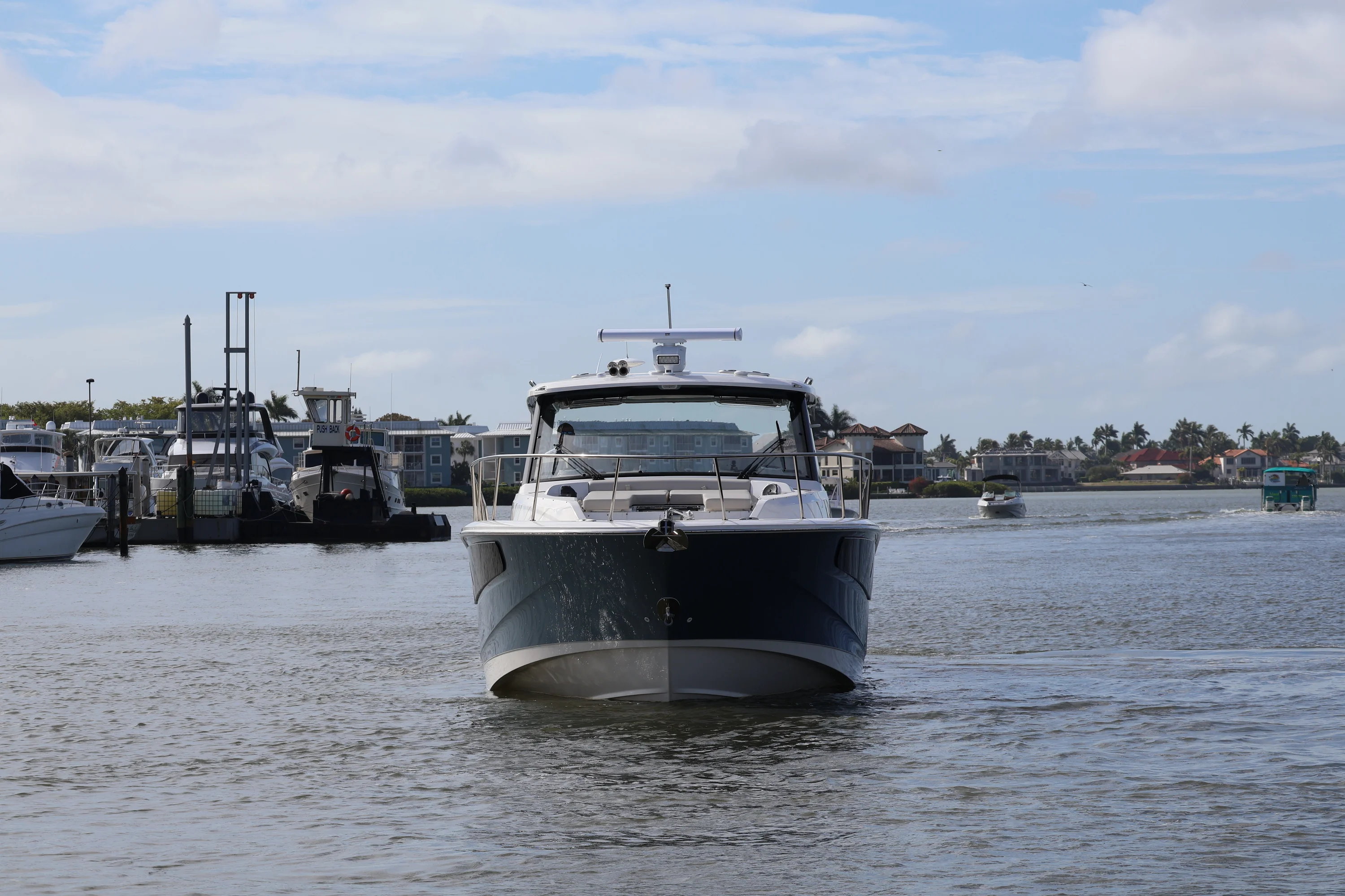 2026 Boston Whaler 405 Conquest Image Thumbnail #3