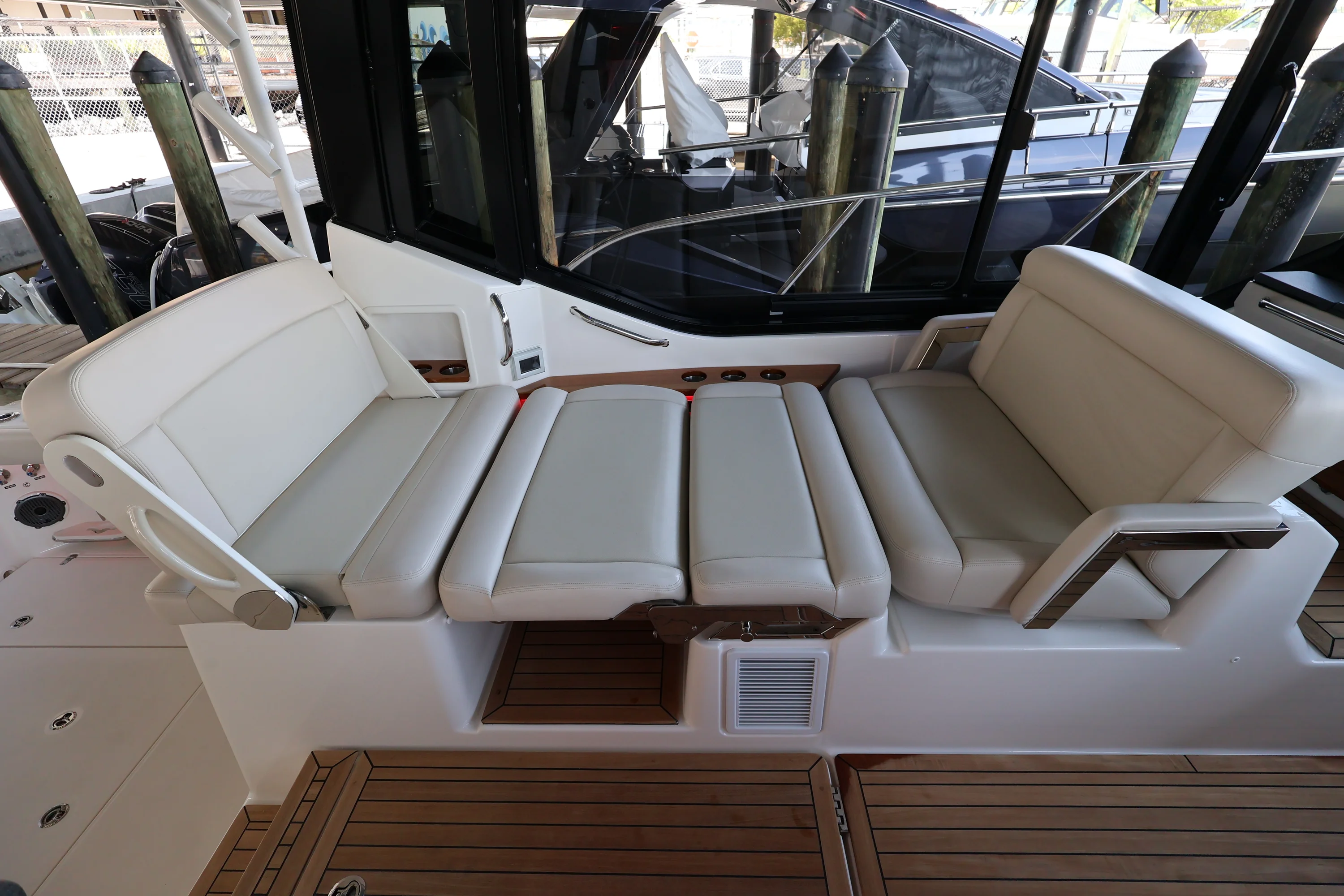 2026 Boston Whaler 405 Conquest Image Thumbnail #41