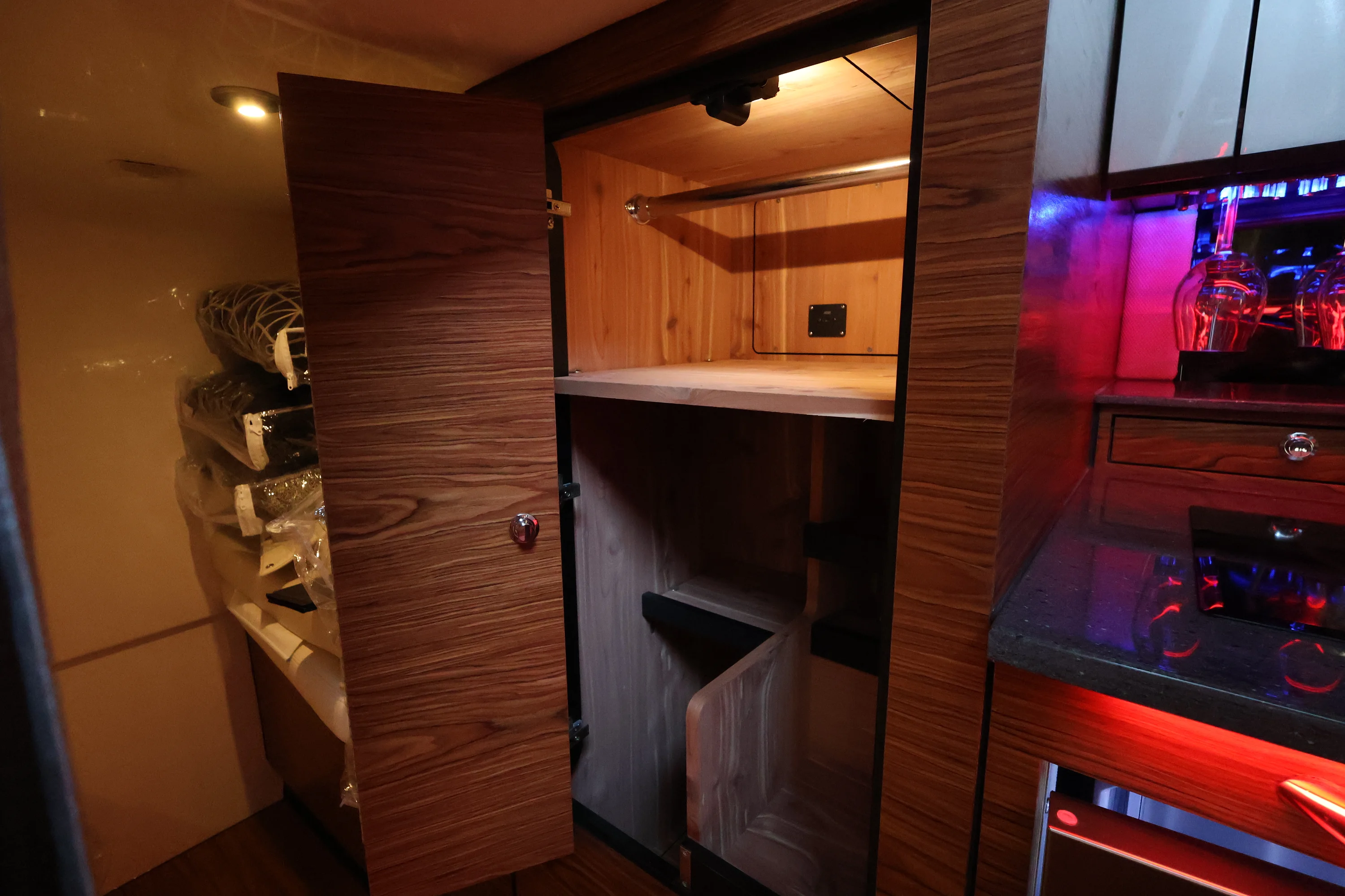 2026 Boston Whaler 405 Conquest Image Thumbnail #89